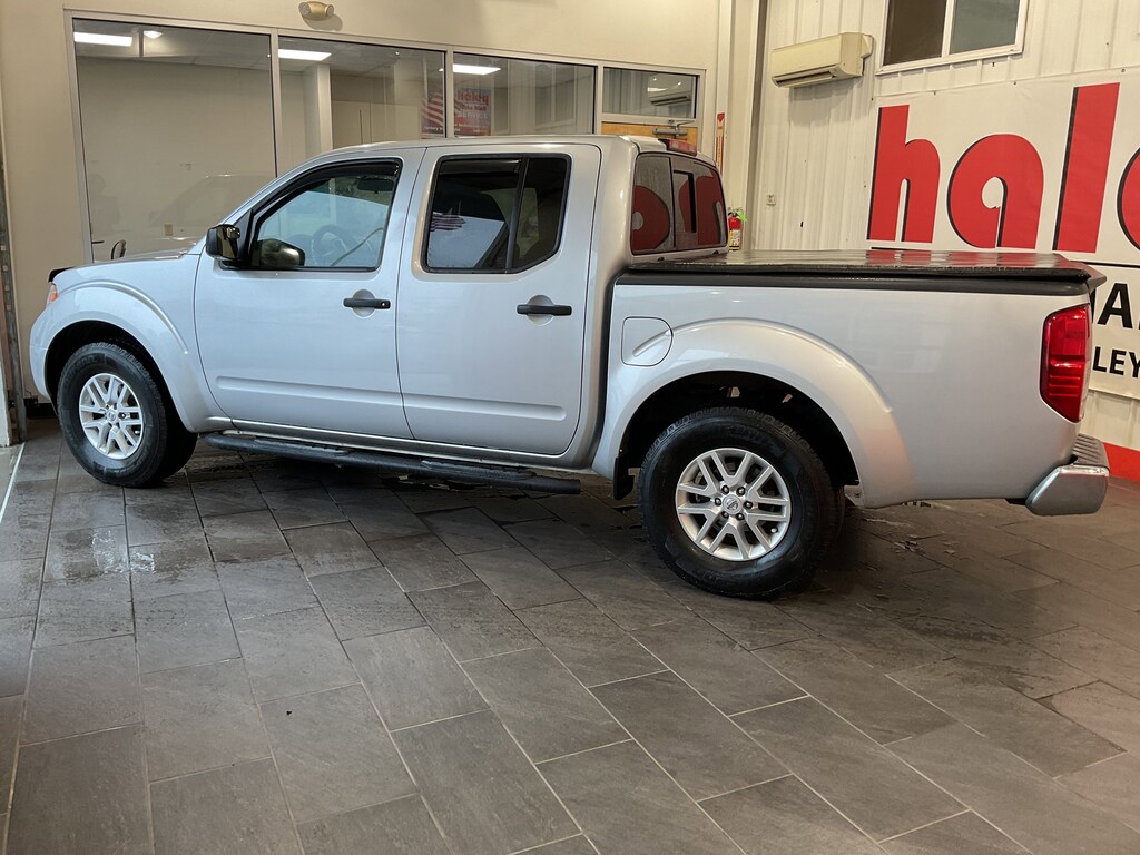 Used 2019 Nissan Frontier SV Truck Crew Cab