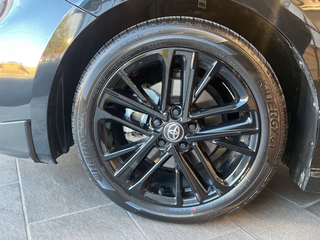 Used 2025 Toyota Camry SE Sedan