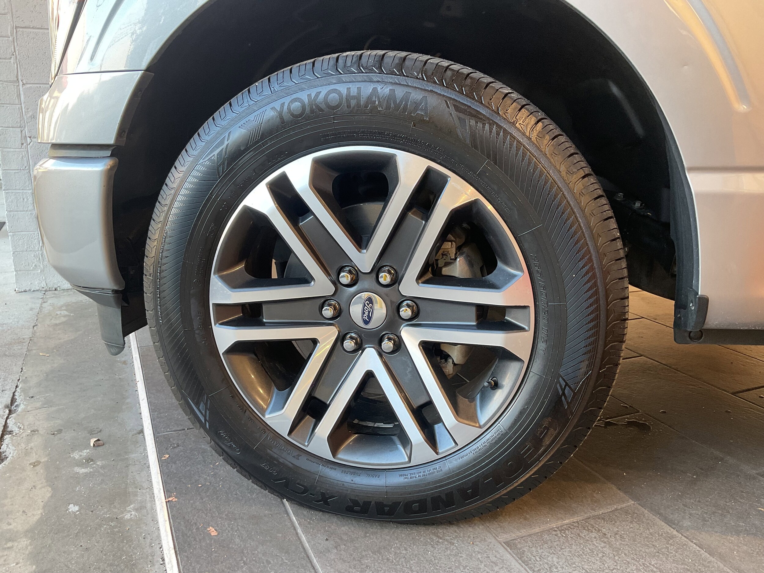 2023 Ford F-150 XL photo 3