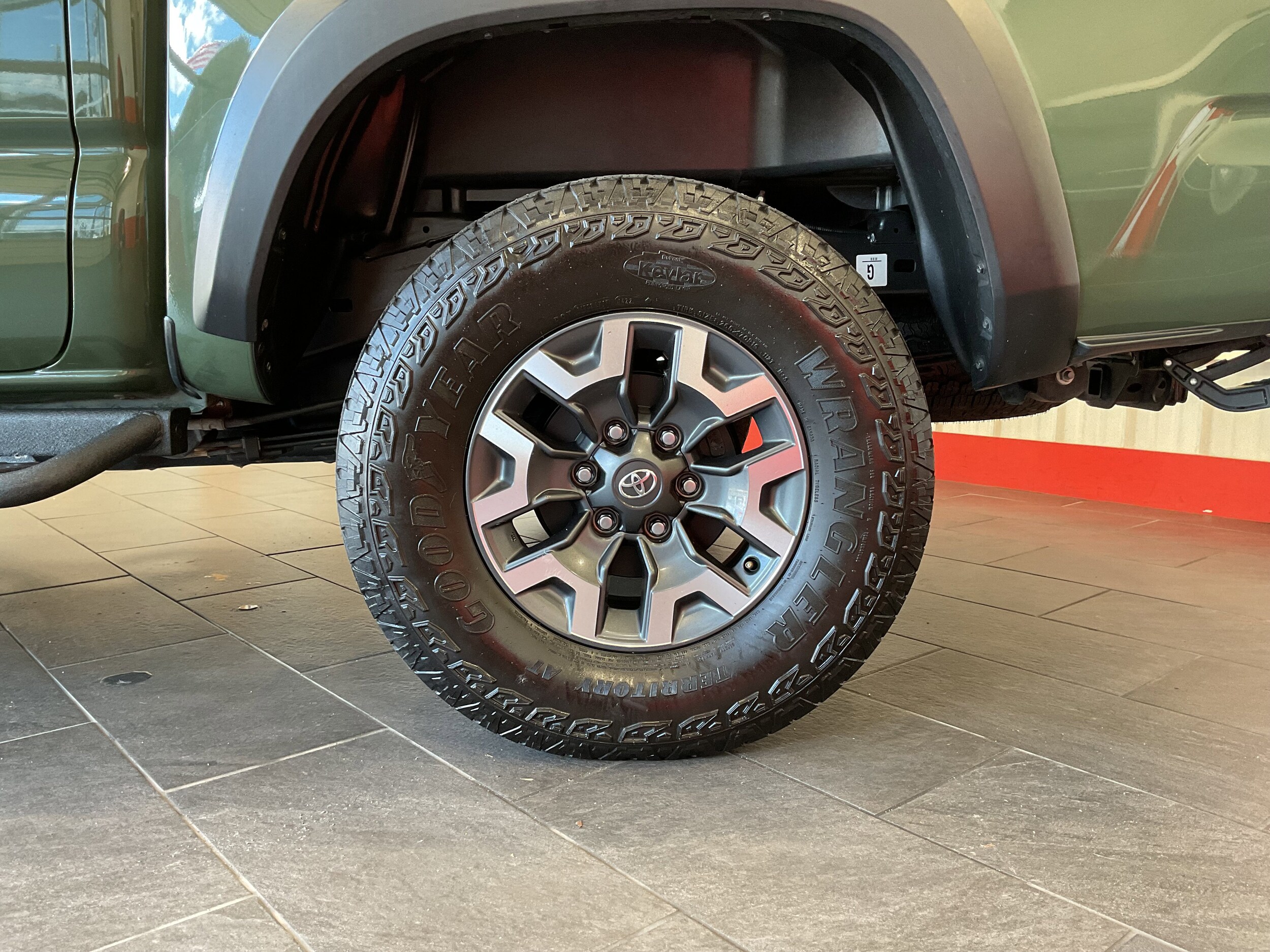 2022 Toyota Tacoma SR V6 photo 2