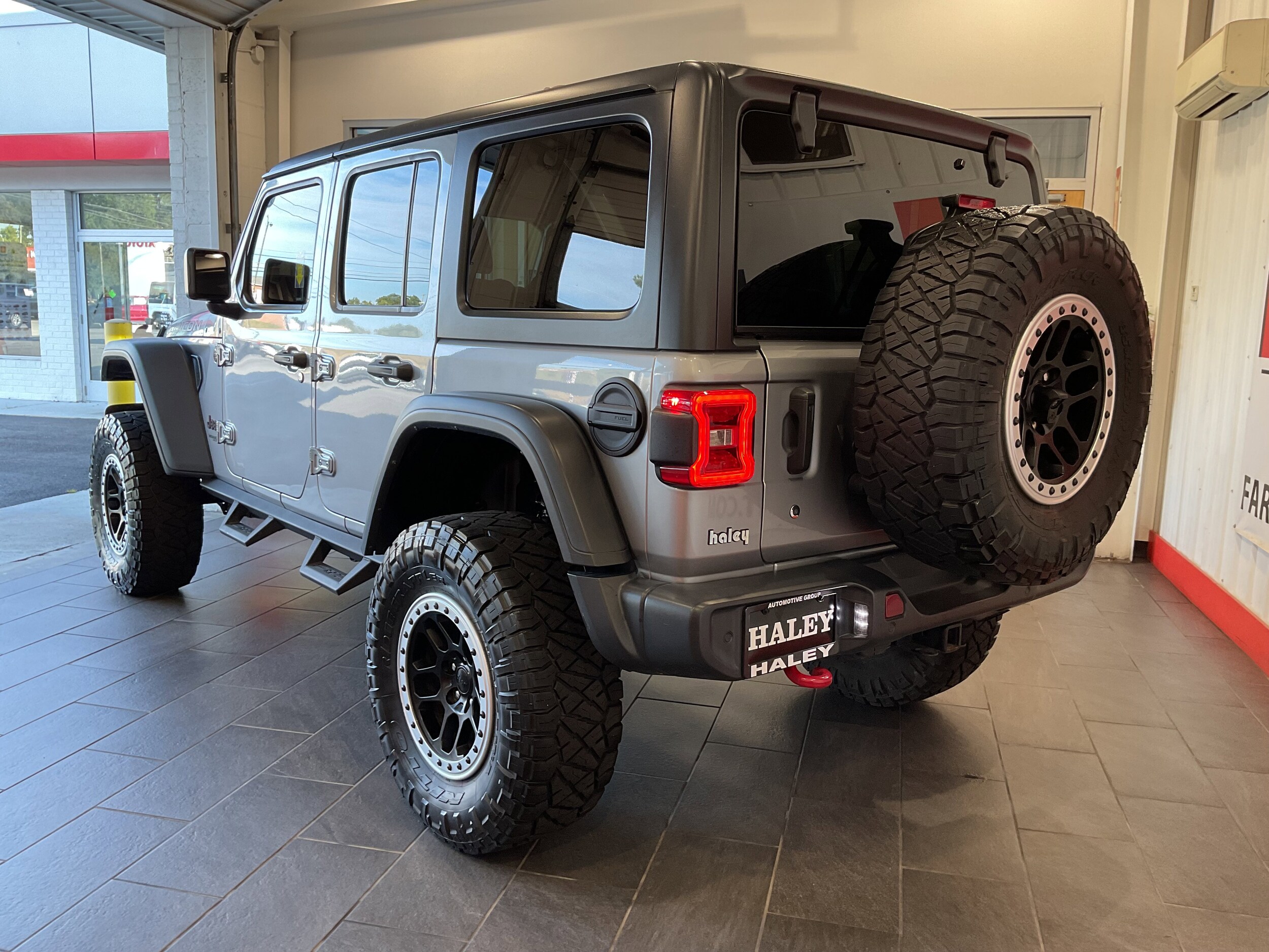 2019 Jeep Wrangler Unlimited Rubicon photo 4