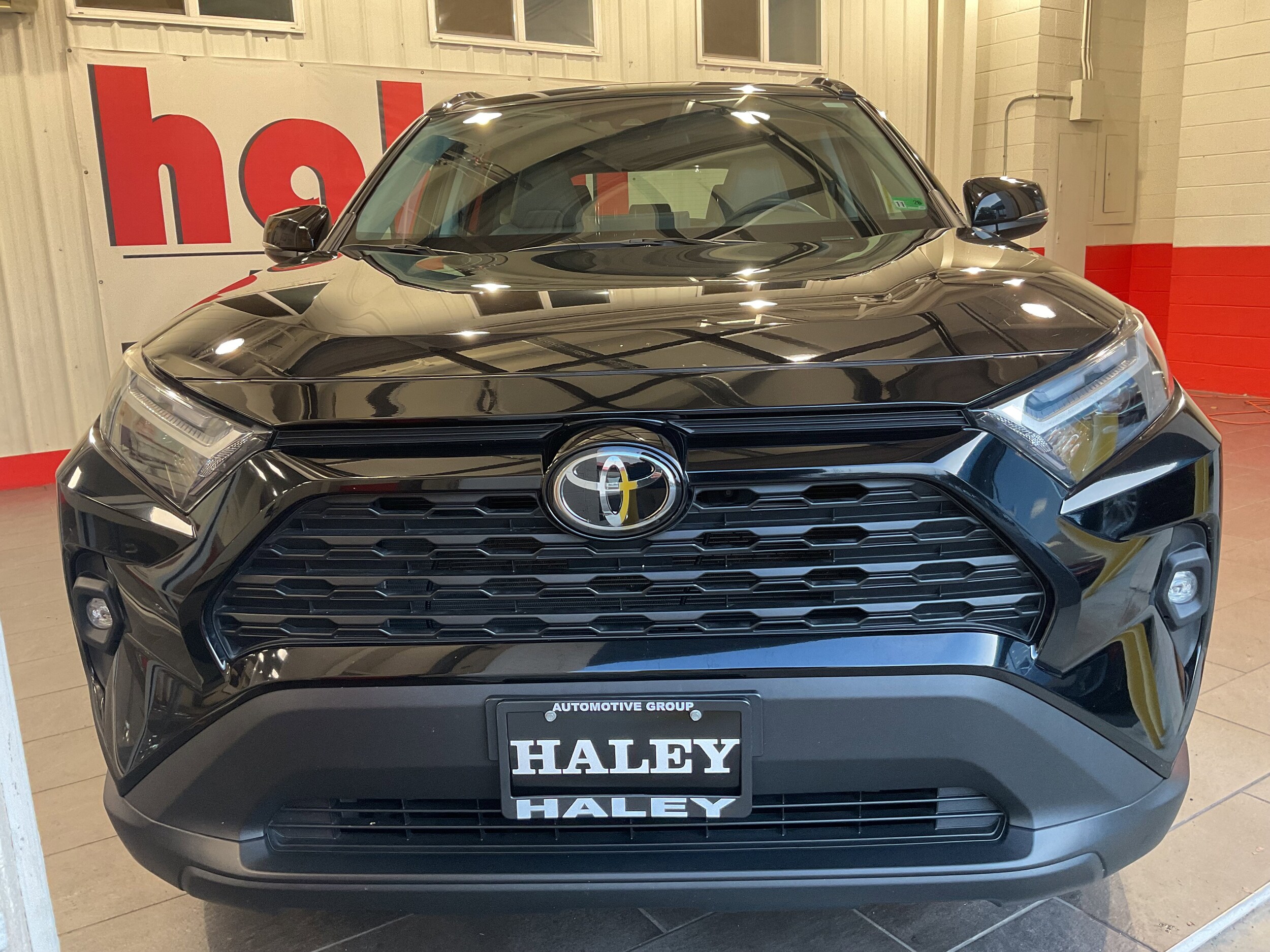 2024 Toyota RAV4 XLE Premium photo 2