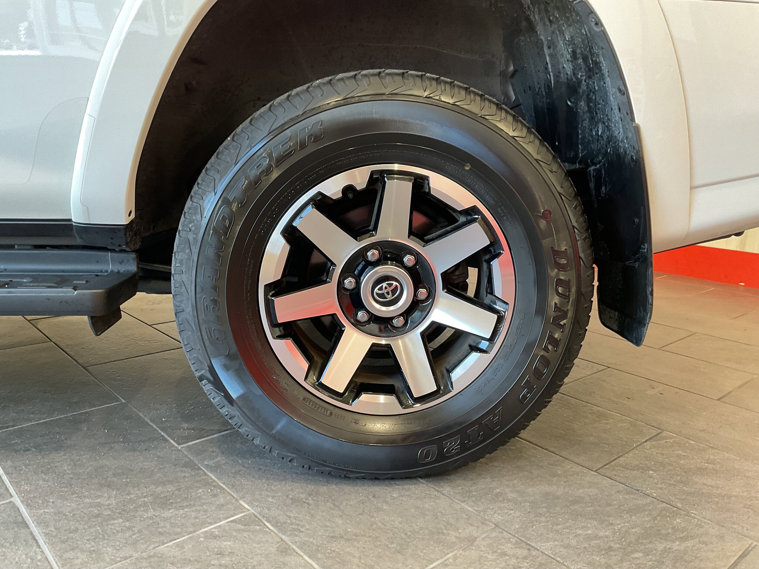 2024 Toyota 4Runner TRD Premium photo 2