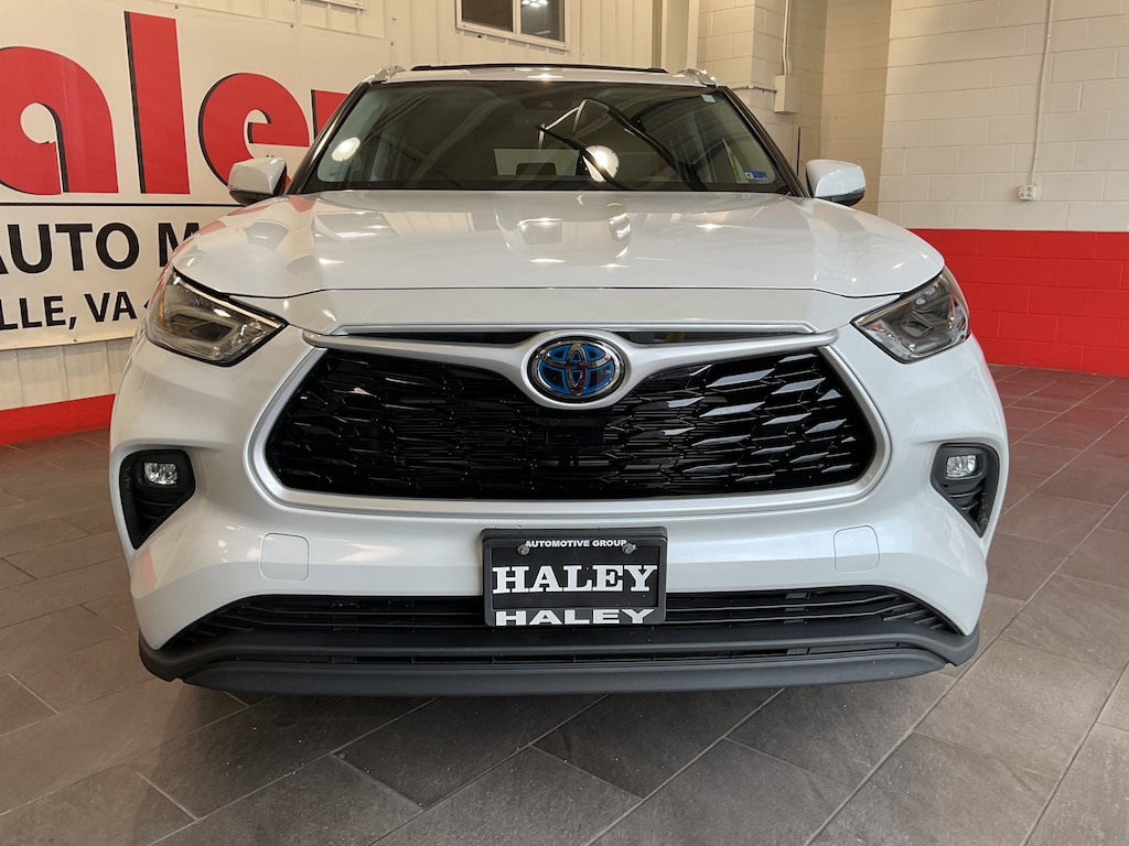 Used 2023 Toyota Highlander XLE SUV