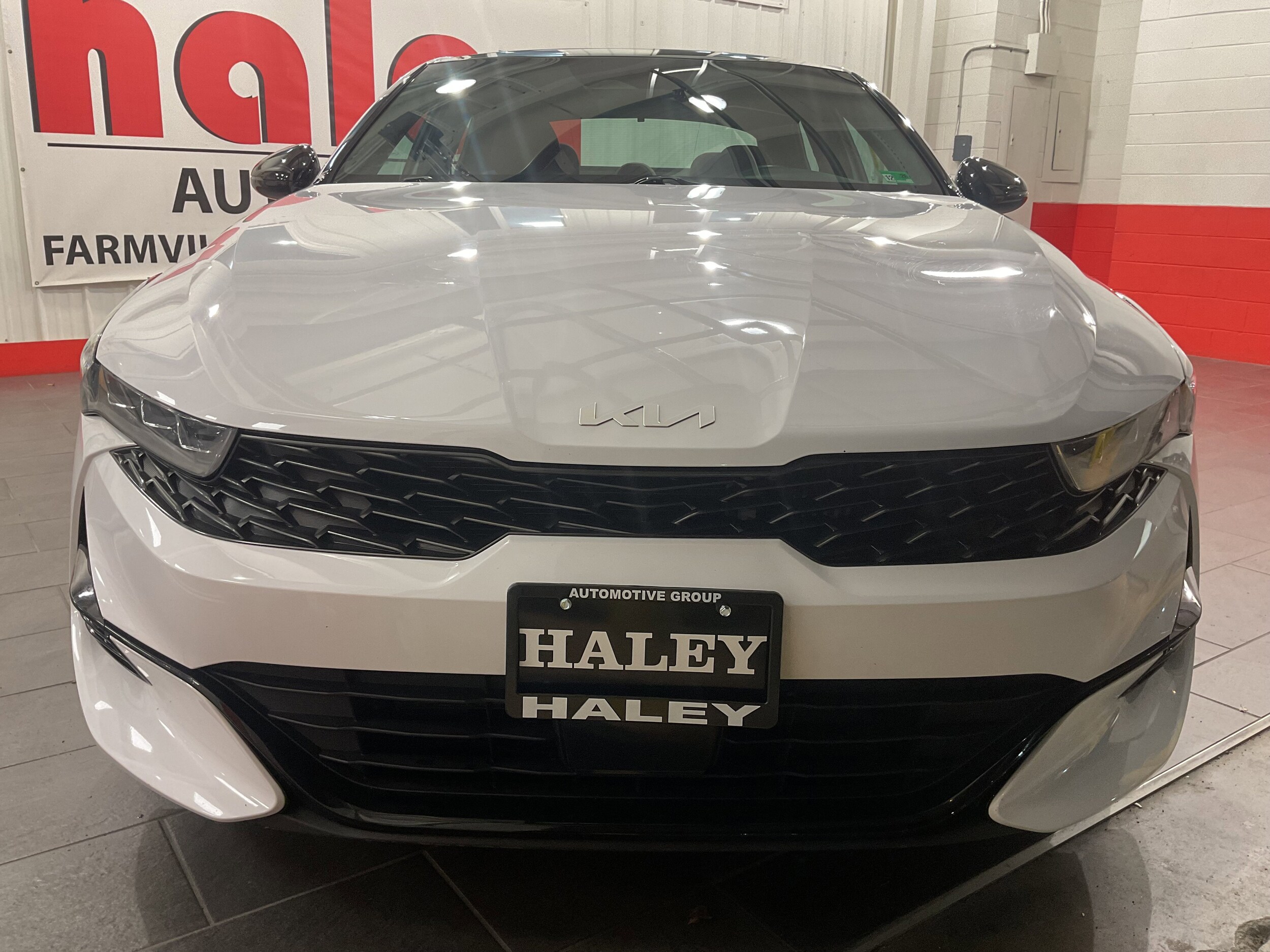 2022 Kia K5 GT-Line photo 2