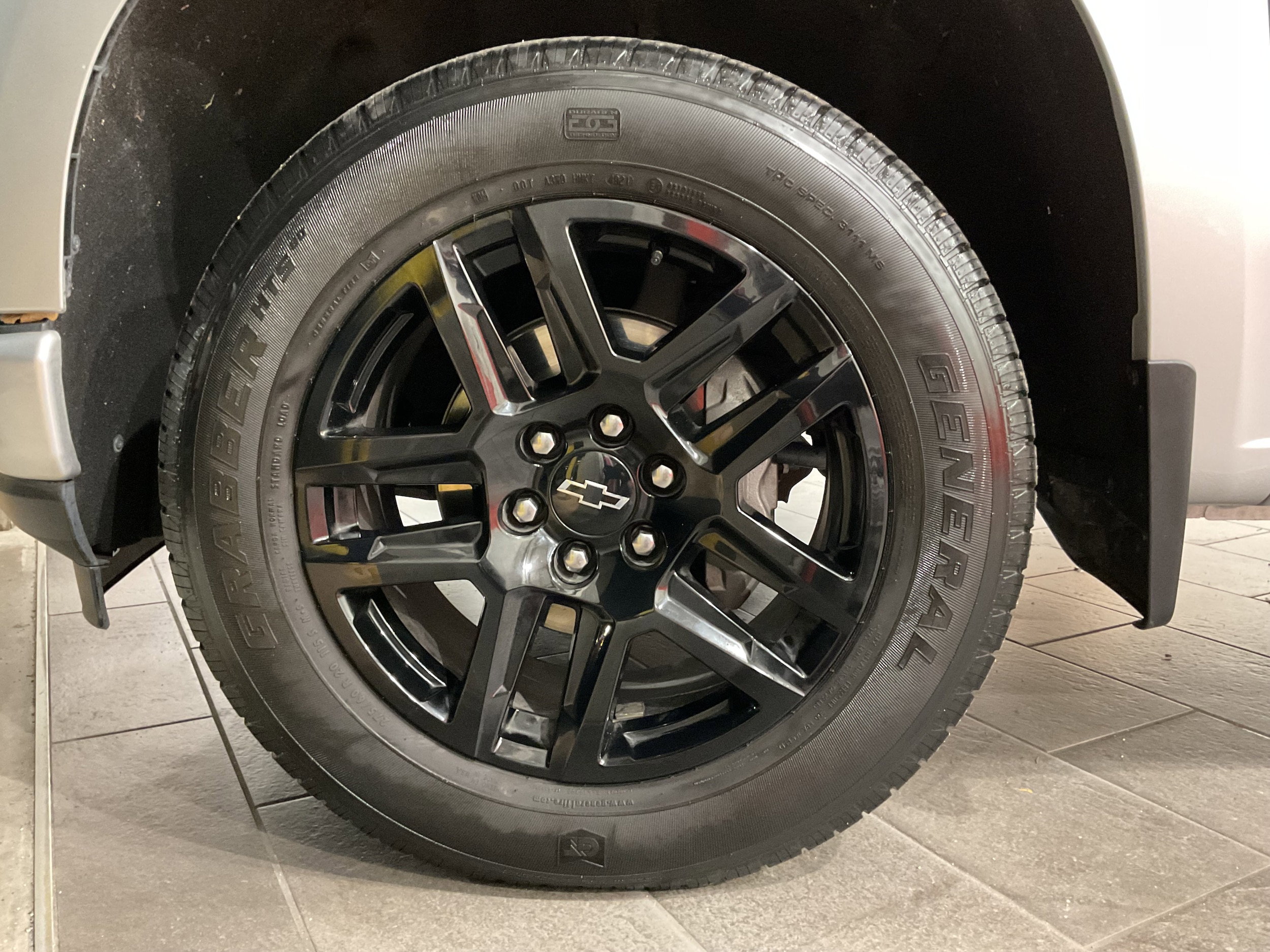 2022 Chevrolet Silverado 1500 Custom photo 3