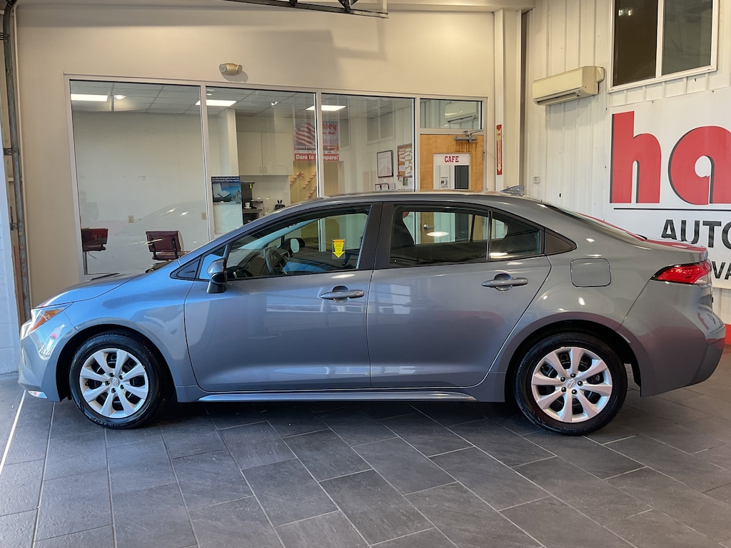 Used 2025 Toyota Corolla LE Sedan