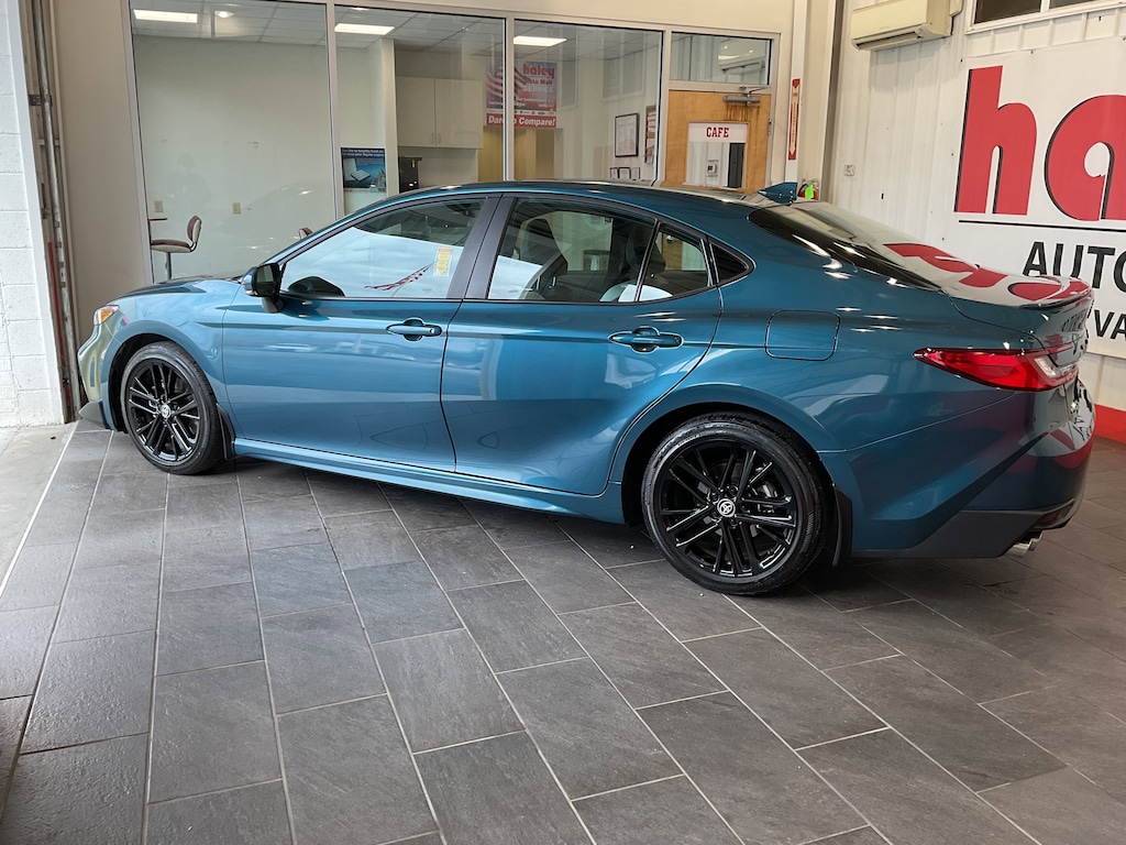Used 2025 Toyota Camry SE Sedan