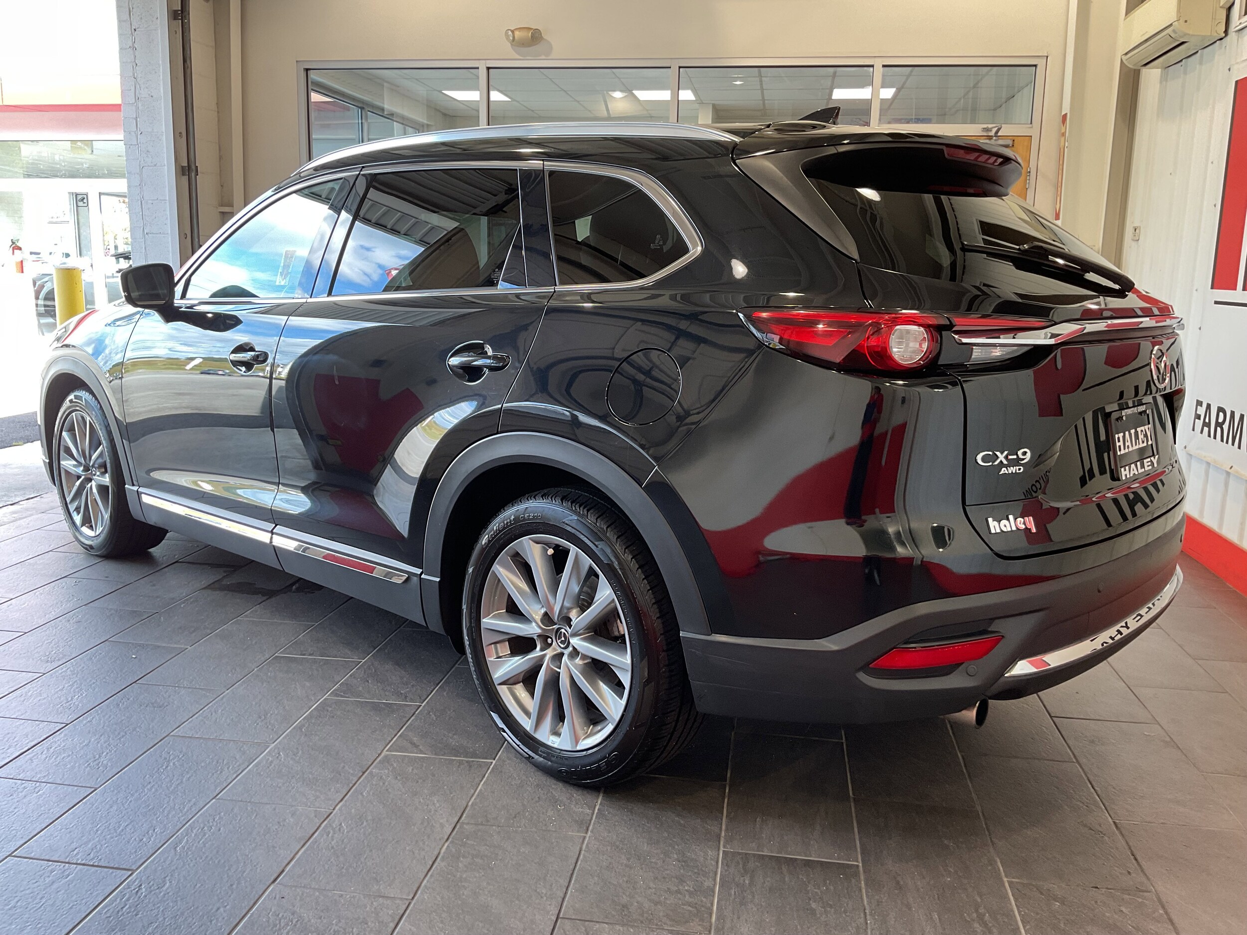 2023 Mazda CX-9 Grand Touring photo 4