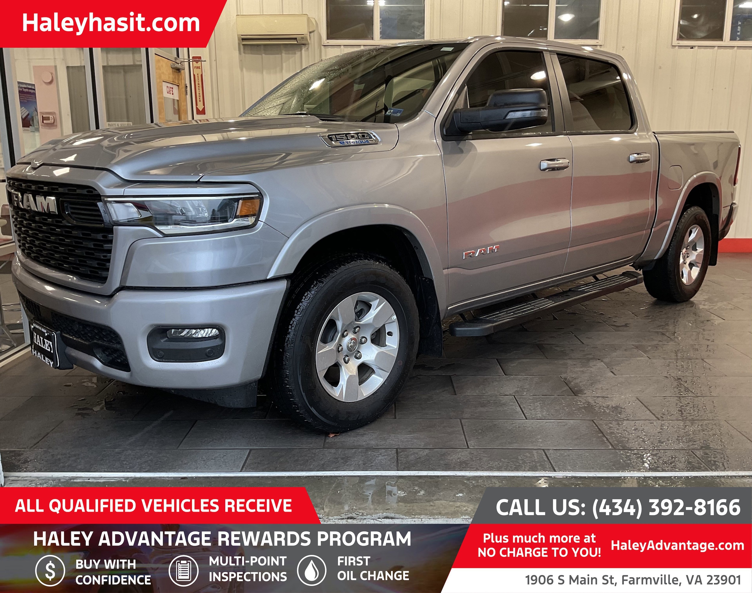 2025 RAM 1500 Big Horn/Lone Star 4x4 Crew Cab 5'7's photo