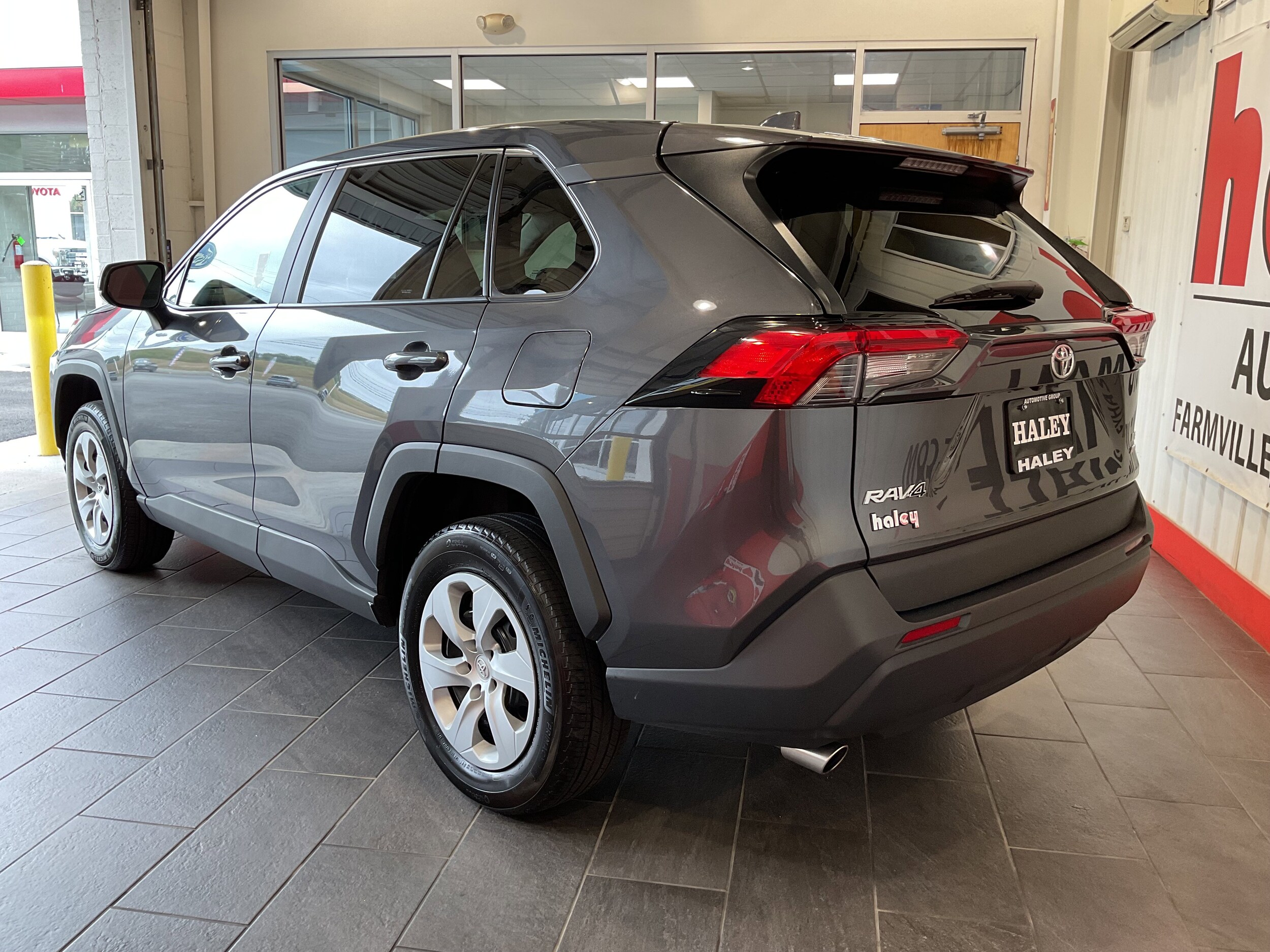 2024 Toyota RAV4 LE photo 2