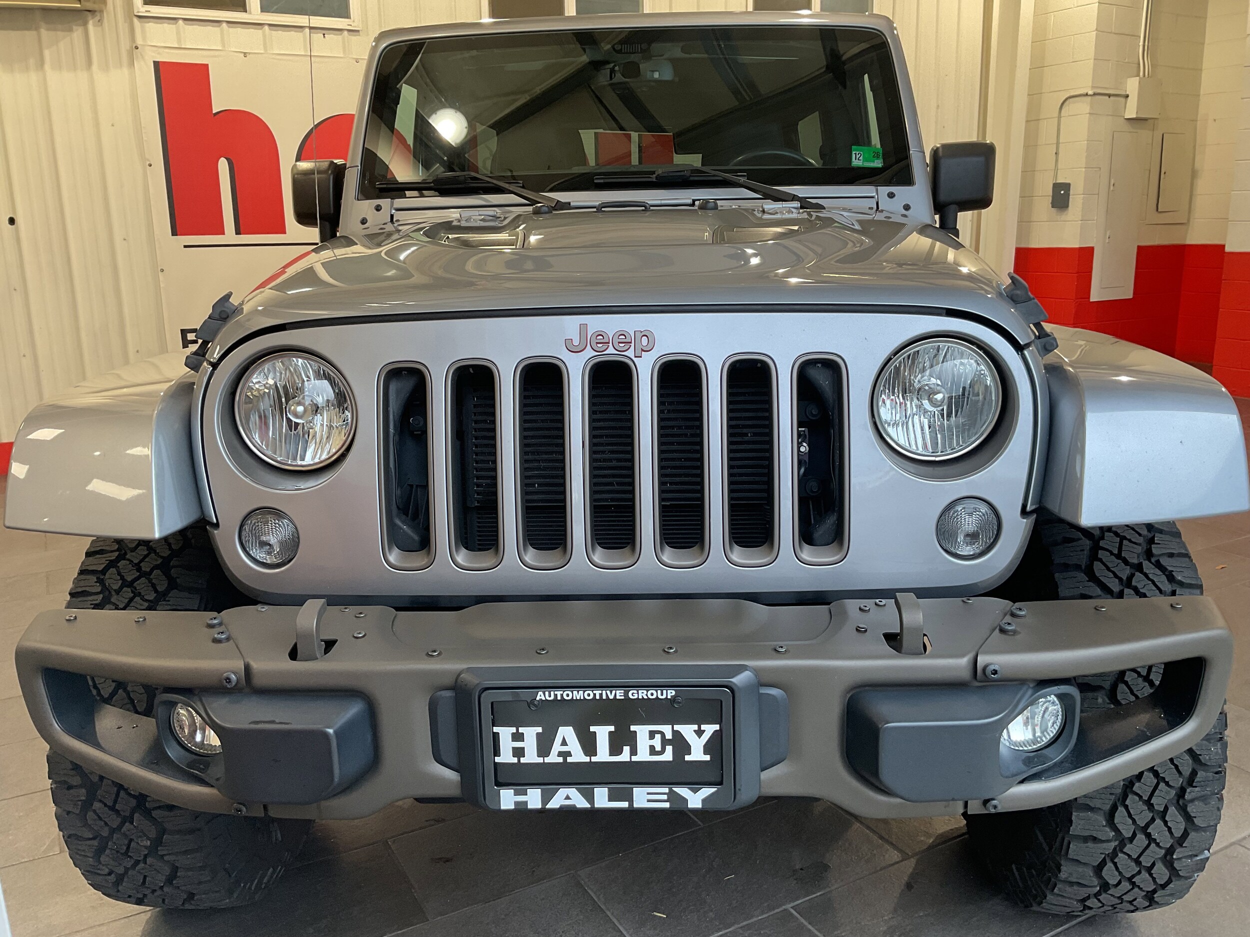 2016 Jeep Wrangler Unlimited Anniversary Edition photo 3