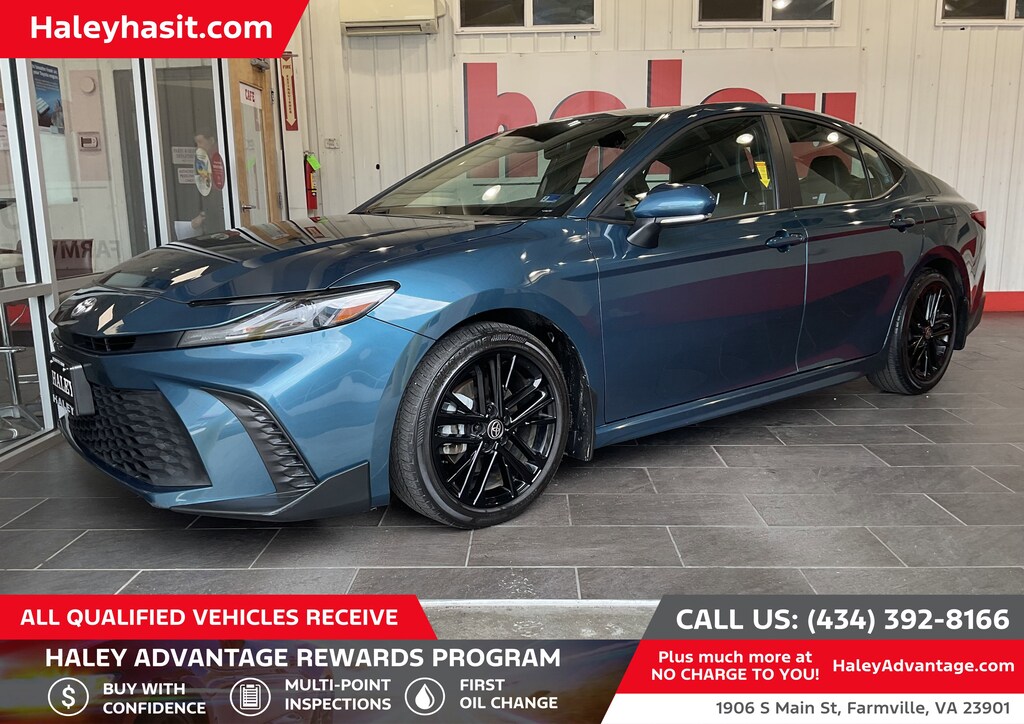 Used 2025 Toyota Camry SE Sedan