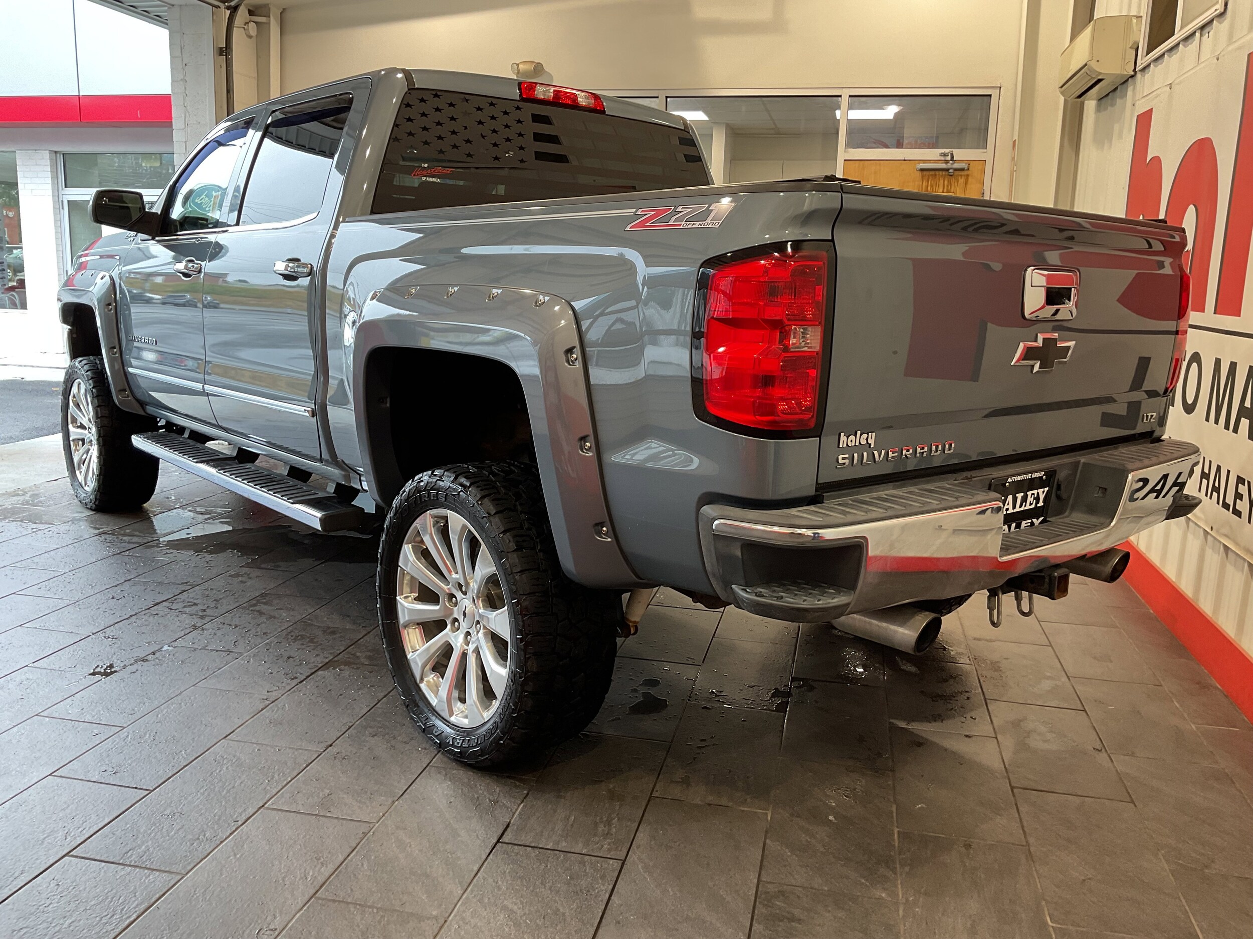 2016 Chevrolet Silverado 1500 LT photo 4