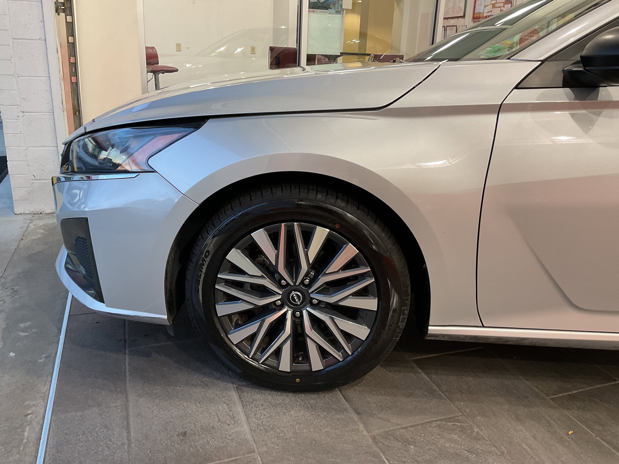 2024 Nissan Altima 2.5 SV photo 3