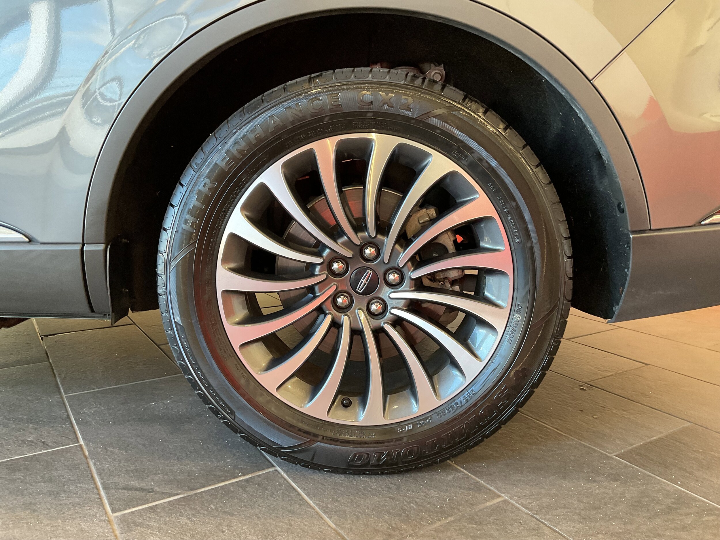2022 Lincoln Aviator Reserve photo 3