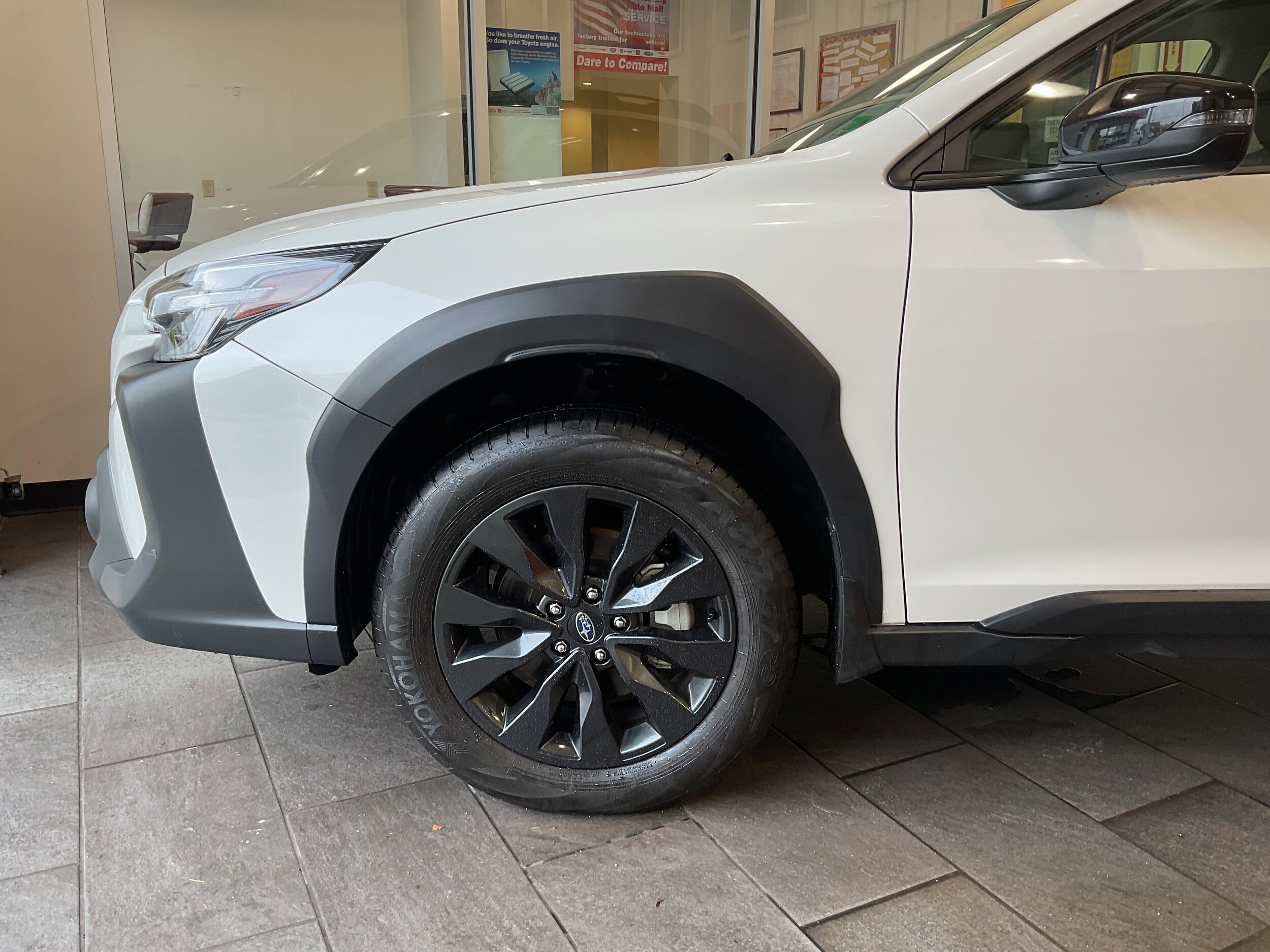 2023 Subaru Outback Onyx Edition photo 2