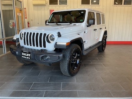 2022 Jeep Wrangler Unlimited Sahara Altitude SUV