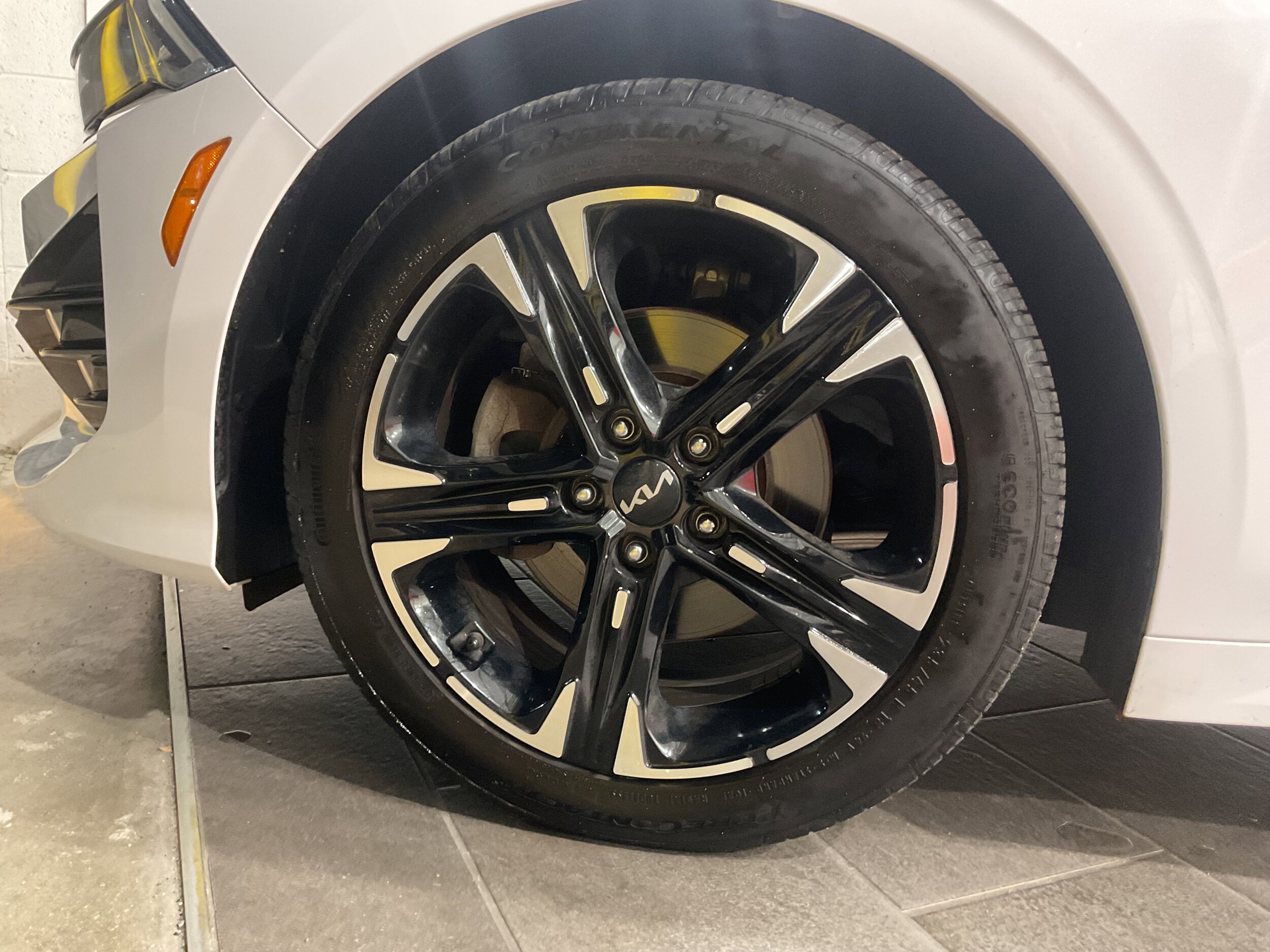 2022 Kia K5 GT-Line photo 3