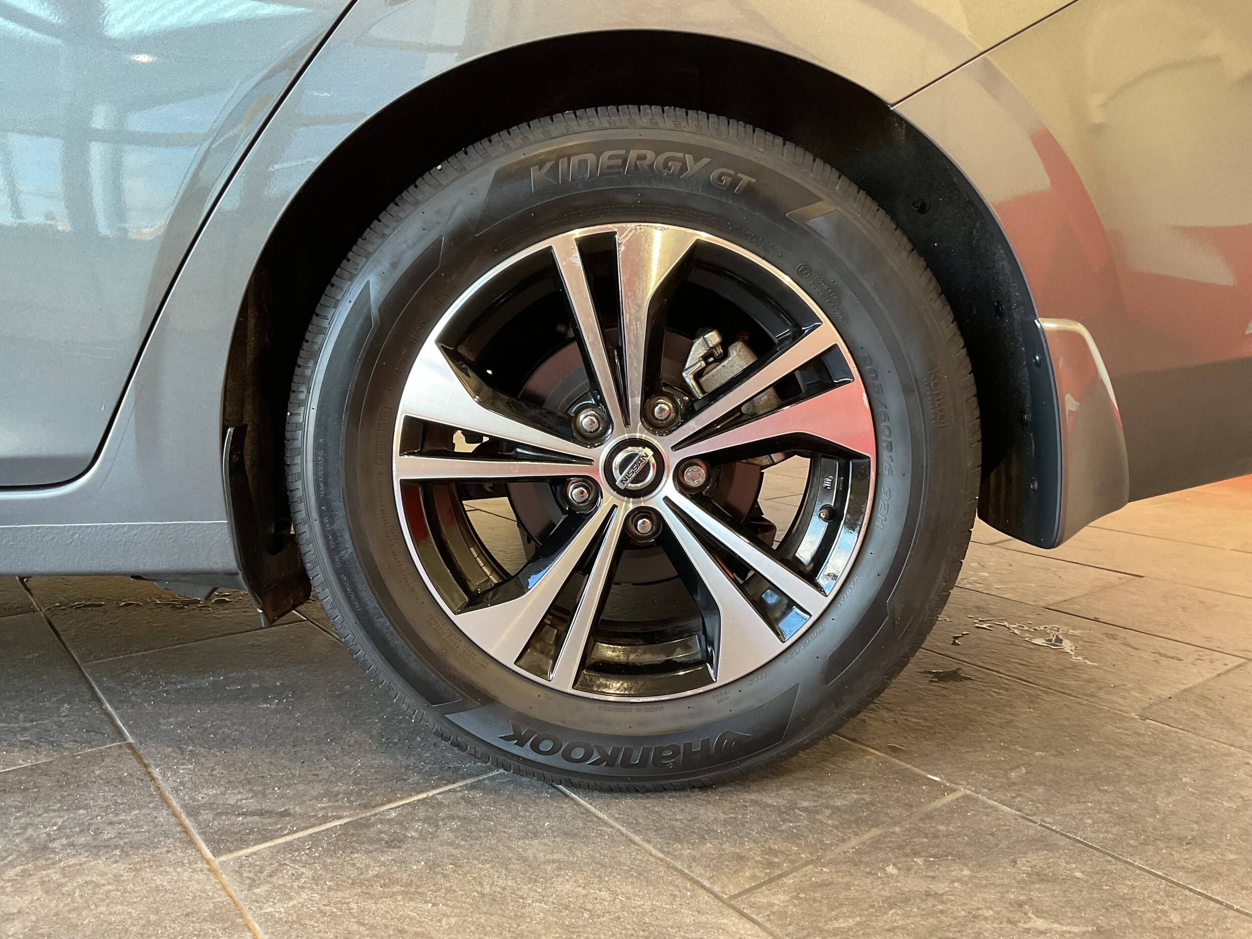 2022 Nissan Sentra SV photo 3