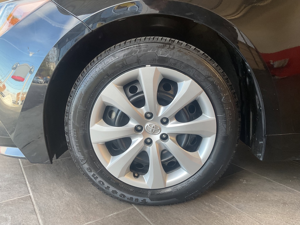 Used 2024 Toyota Corolla LE Sedan