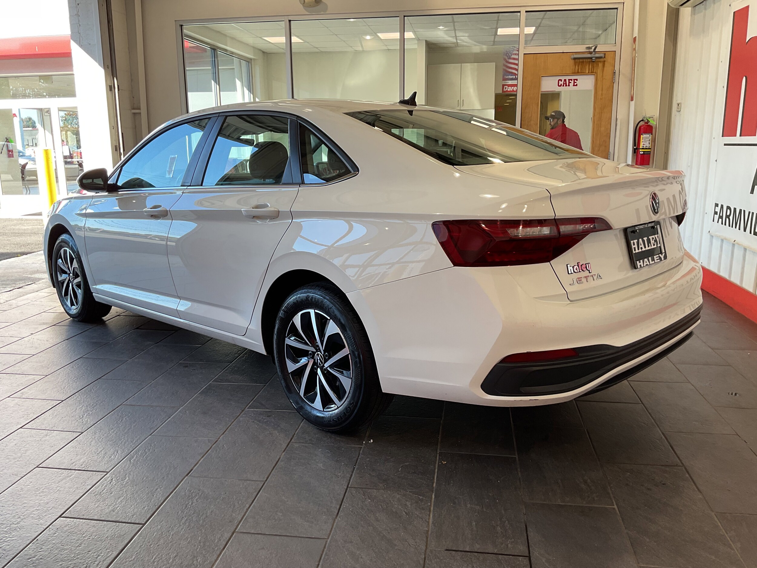 2024 Volkswagen Jetta 1.5T S photo 4