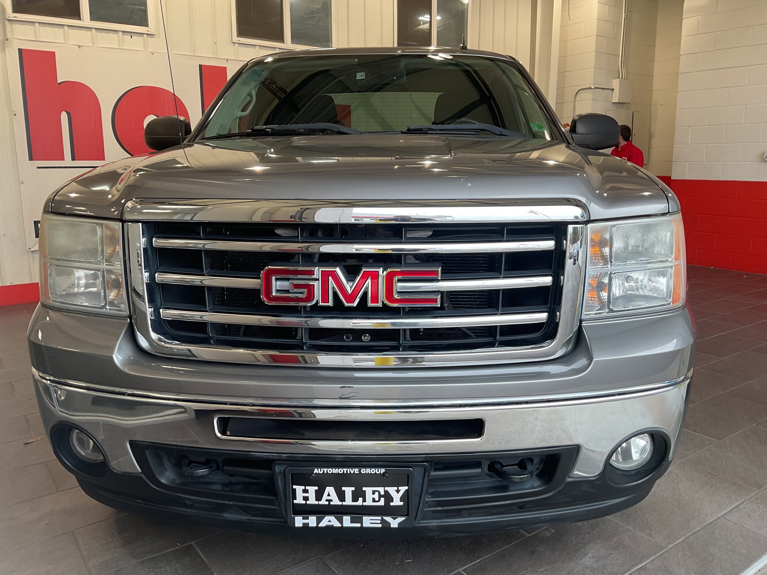 2012 Gmc Sierra 1500 SLE photo 3