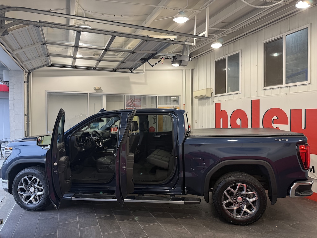 Used 2022 GMC Sierra 1500 SLT Truck Crew Cab