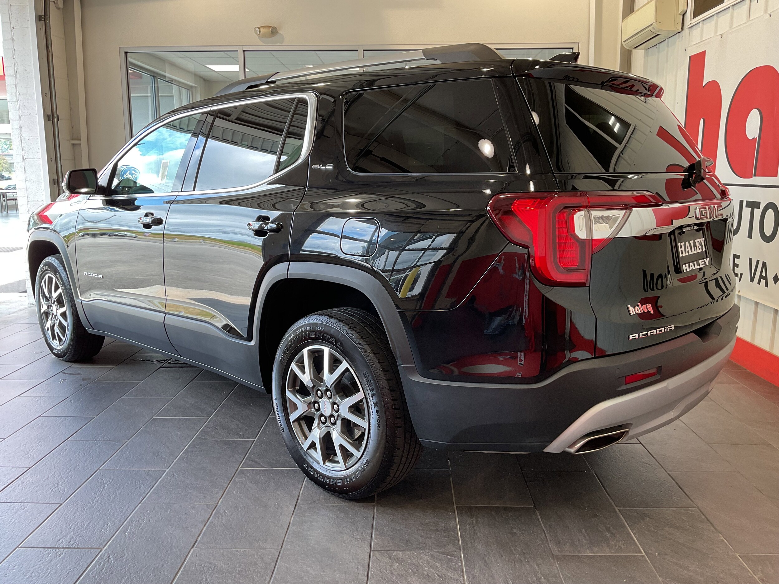 2022 Gmc Acadia SLE photo 4