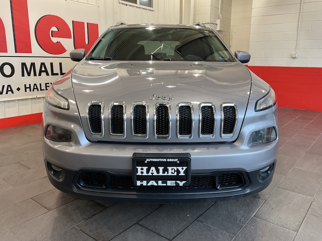 Used 2015 Jeep Cherokee Latitude SUV