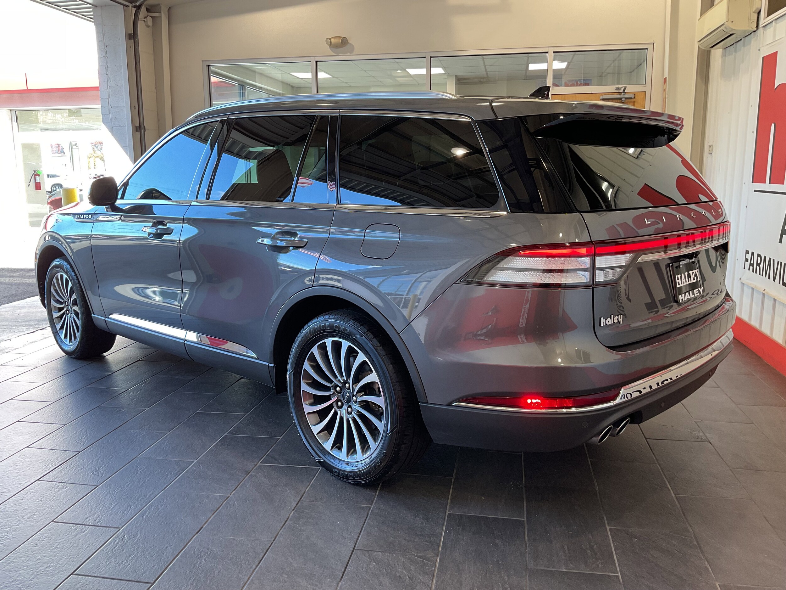 2022 Lincoln Aviator Reserve photo 4