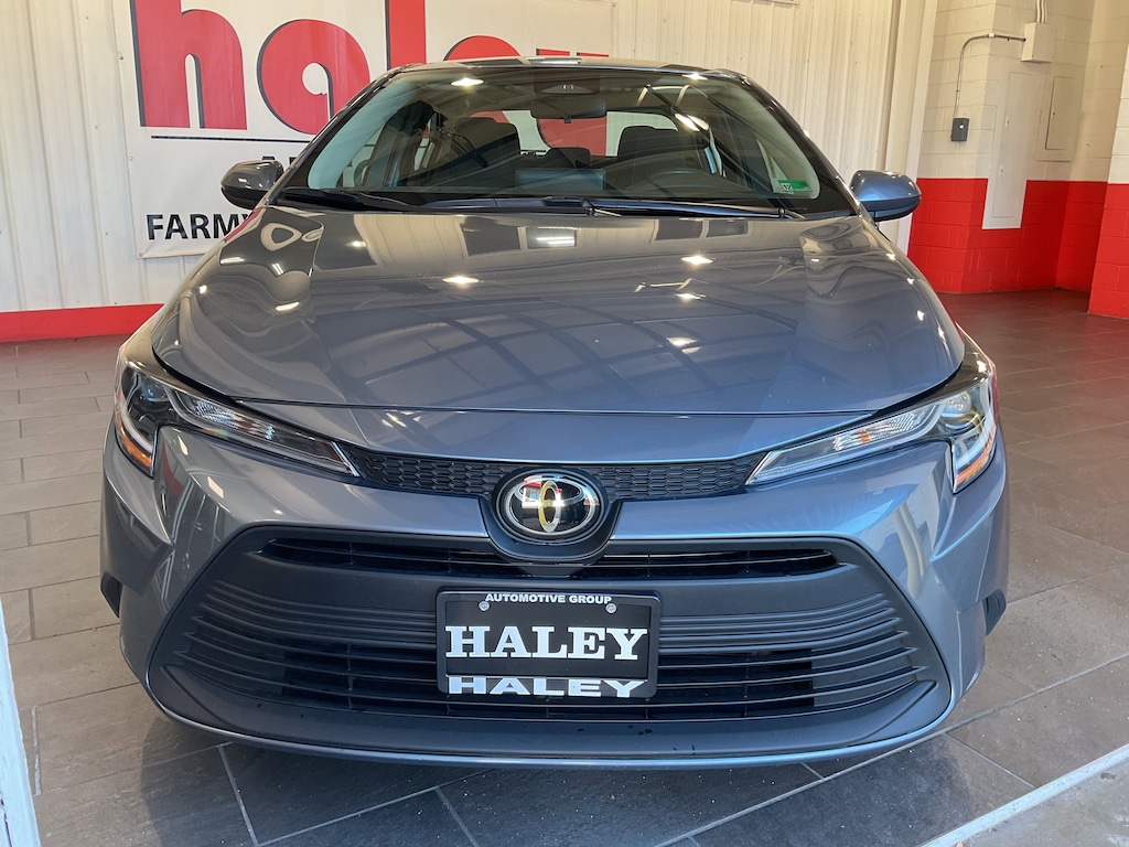 Used 2025 Toyota Corolla LE Sedan