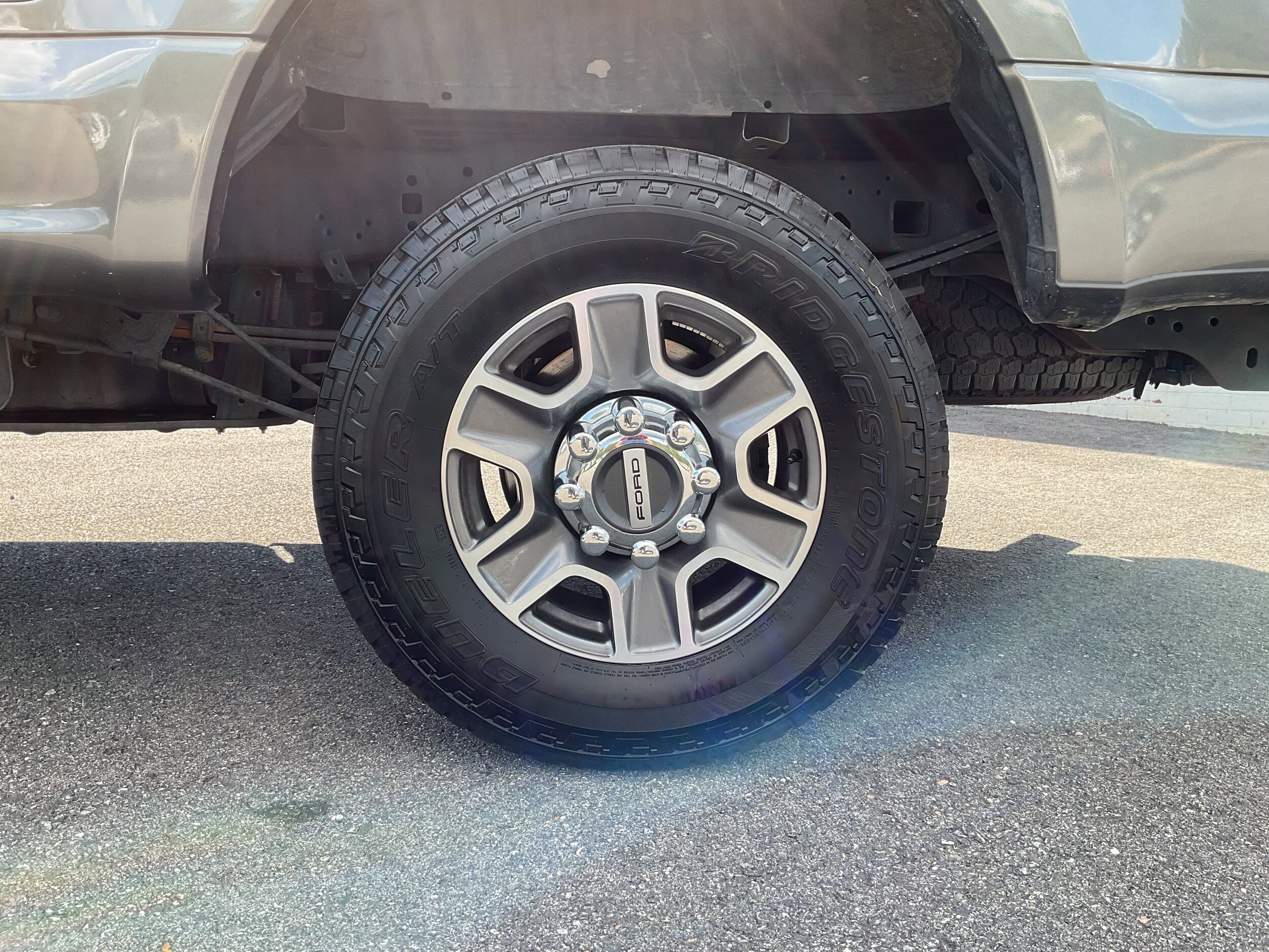 2018 Ford F-250 Lariat photo 2