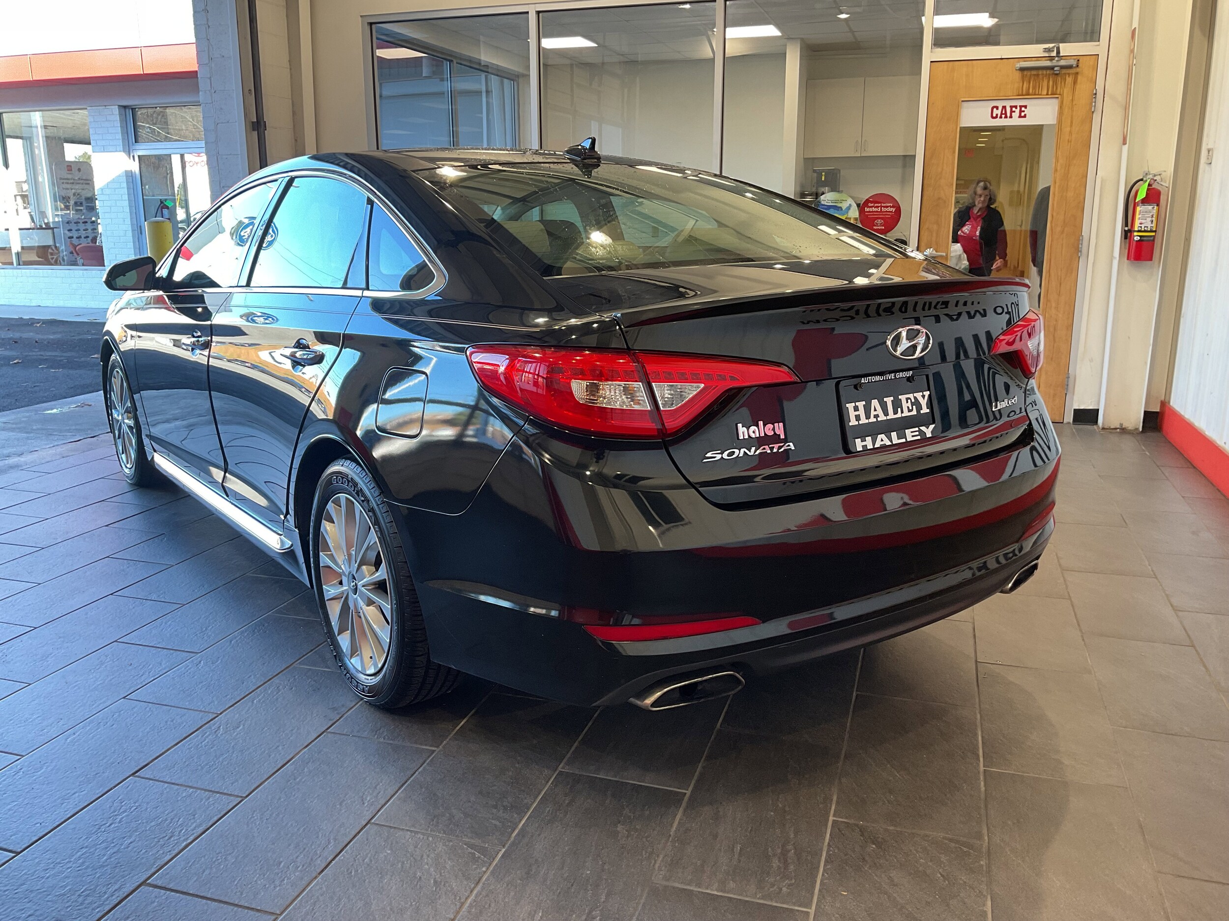 2015 Hyundai Sonata Limited photo 4