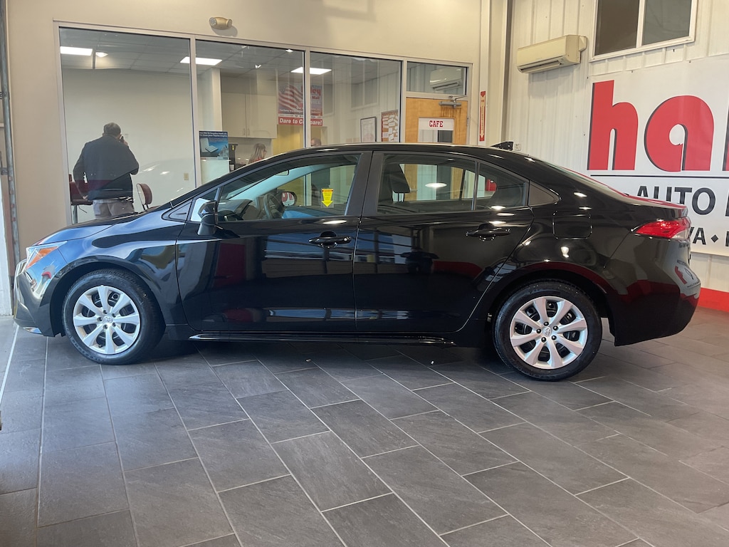 Used 2024 Toyota Corolla LE Sedan