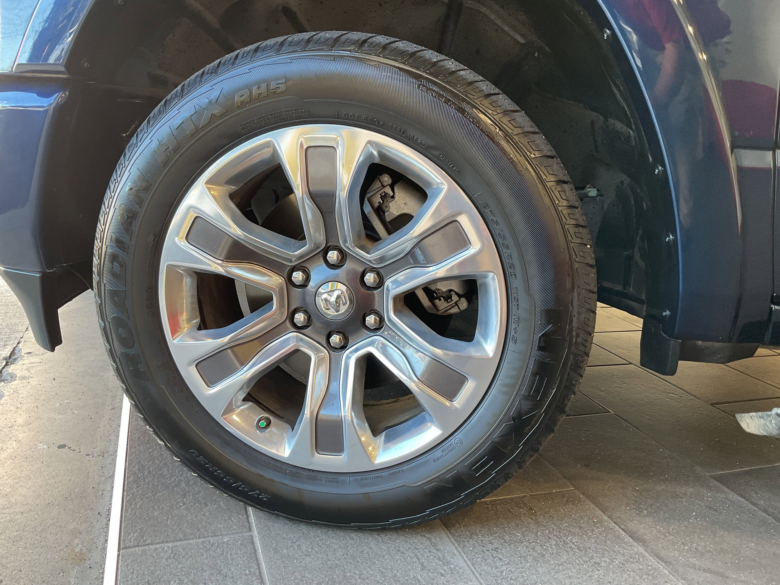 2024 Ram 1500 Limited photo 2