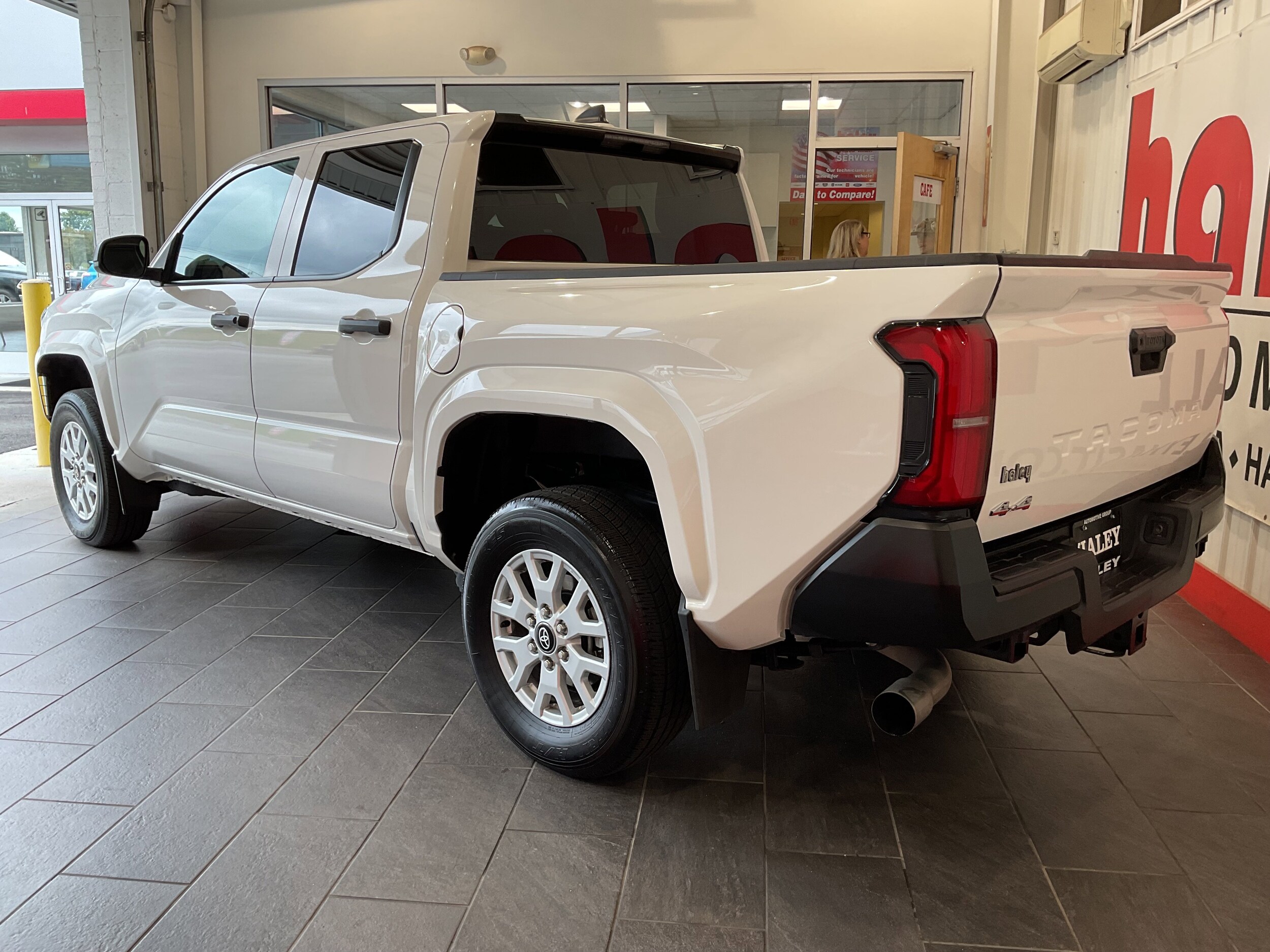 2024 Toyota Tacoma SR Double Cab photo 4
