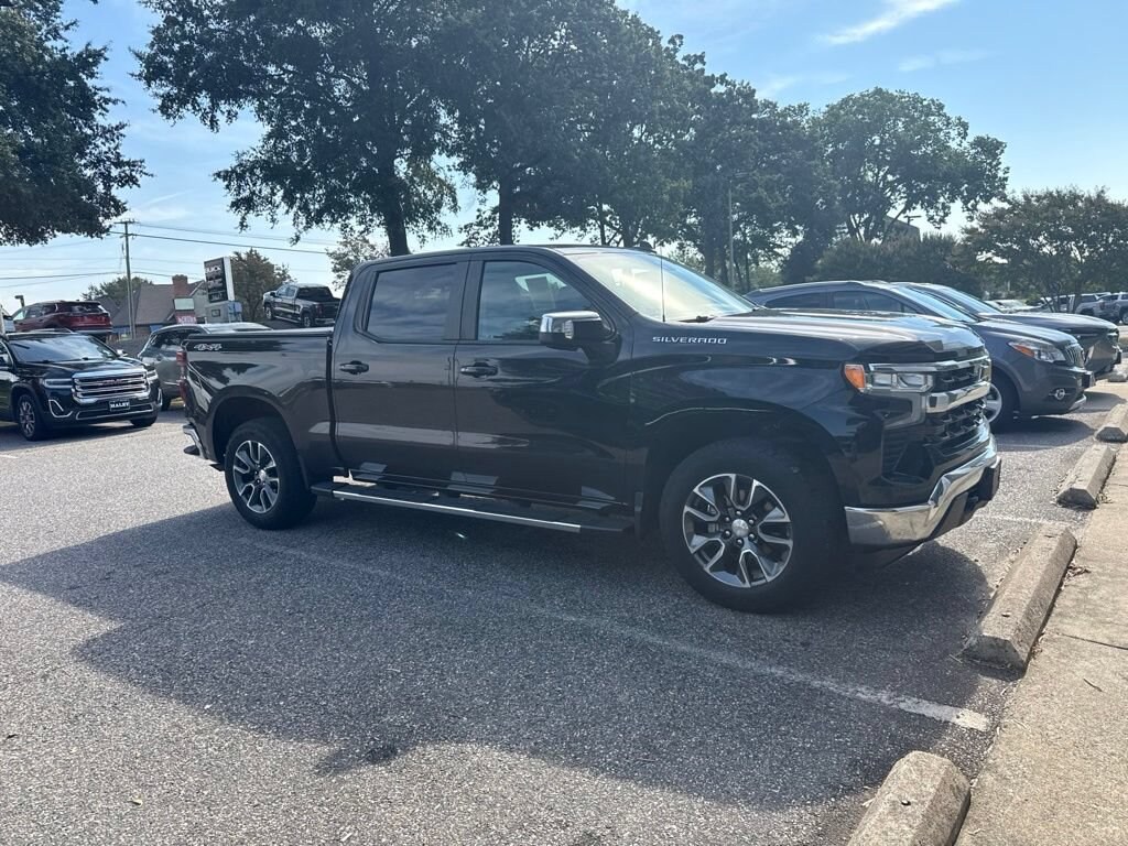 Used 2023 Chevrolet Silverado 1500 LT Truck Crew Cab