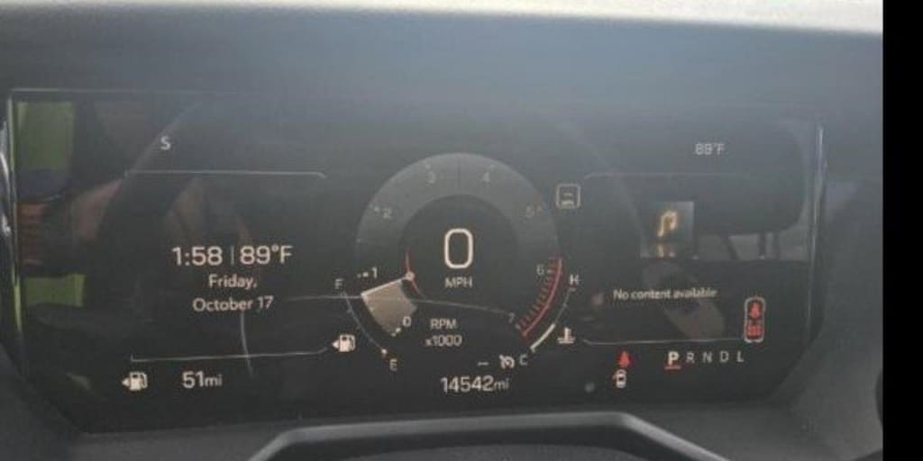 Used 2025 GMC Acadia Elevation SUV