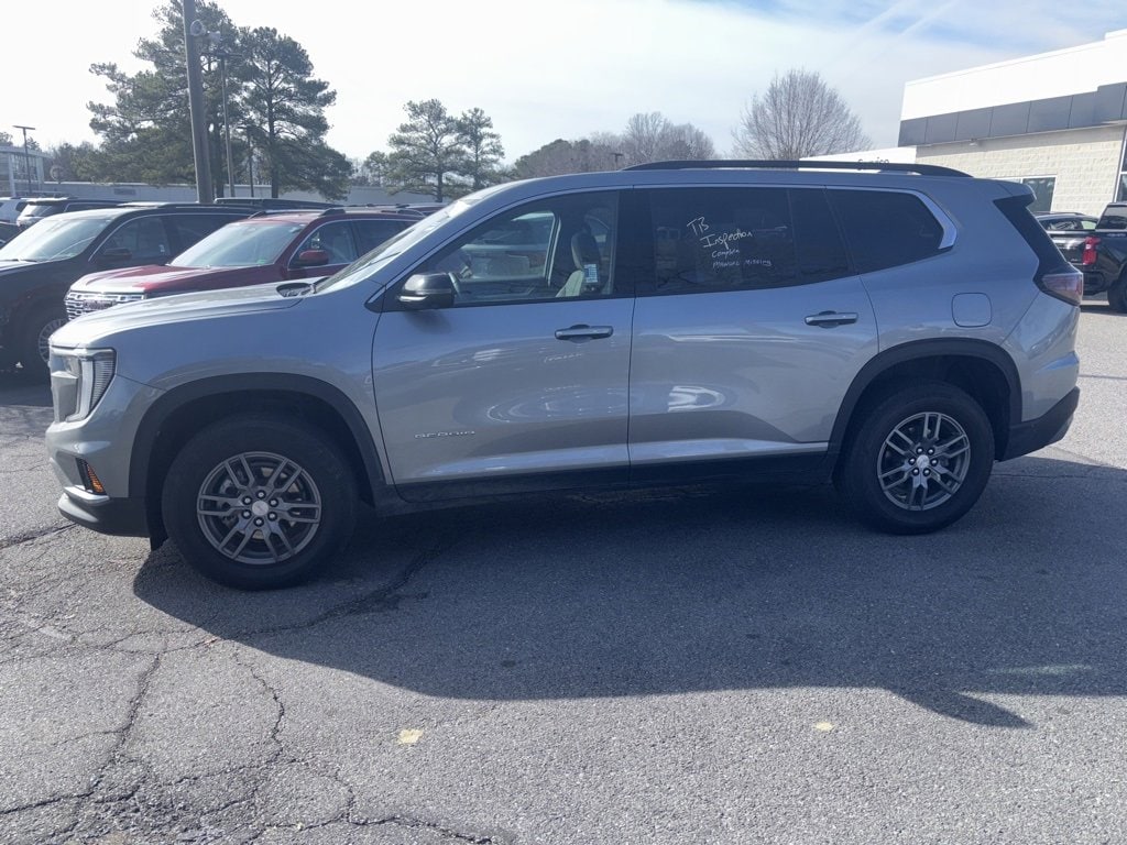 2025 GMC Acadia Elevation's photo