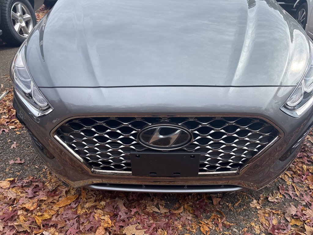 2019 Hyundai Sonata Limited photo 2