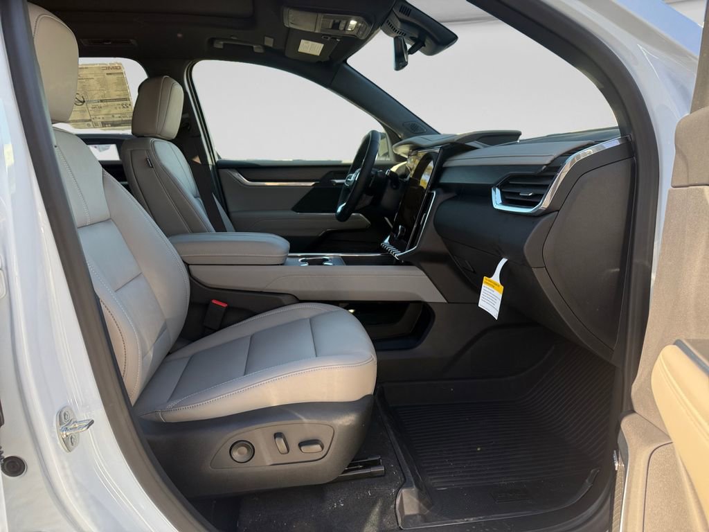 2026 GMC Acadia Elevation - Photo 17