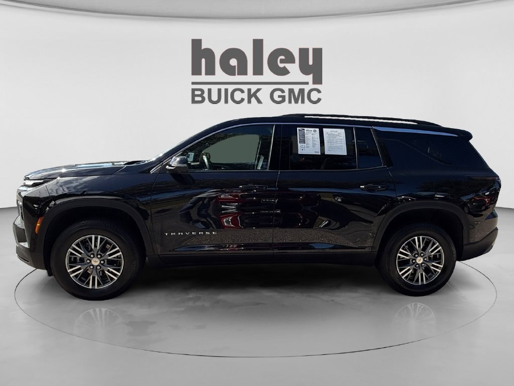 Used 2026 Chevrolet Traverse LT SUV