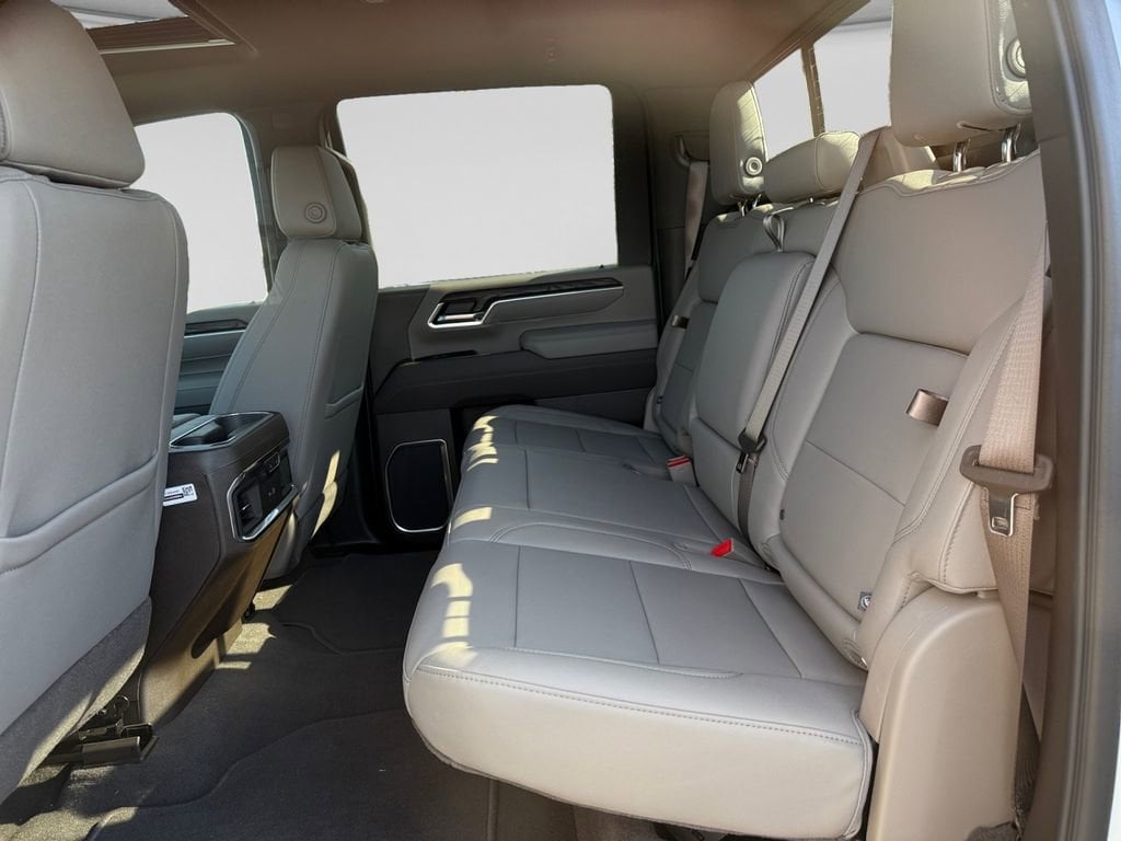 2026 GMC Sierra 2500HD SLT - Photo 17