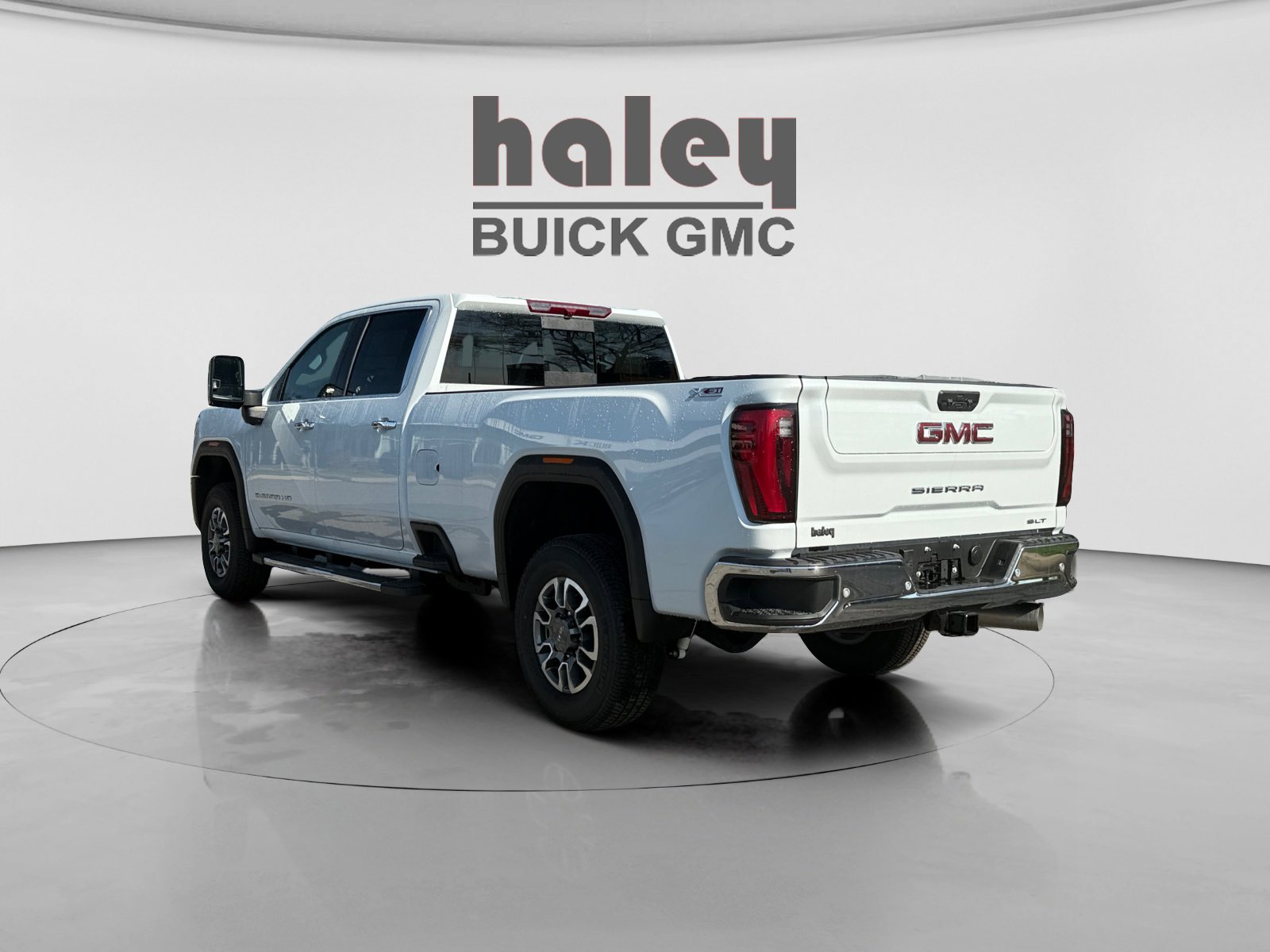 2026 GMC Sierra 2500HD SLT