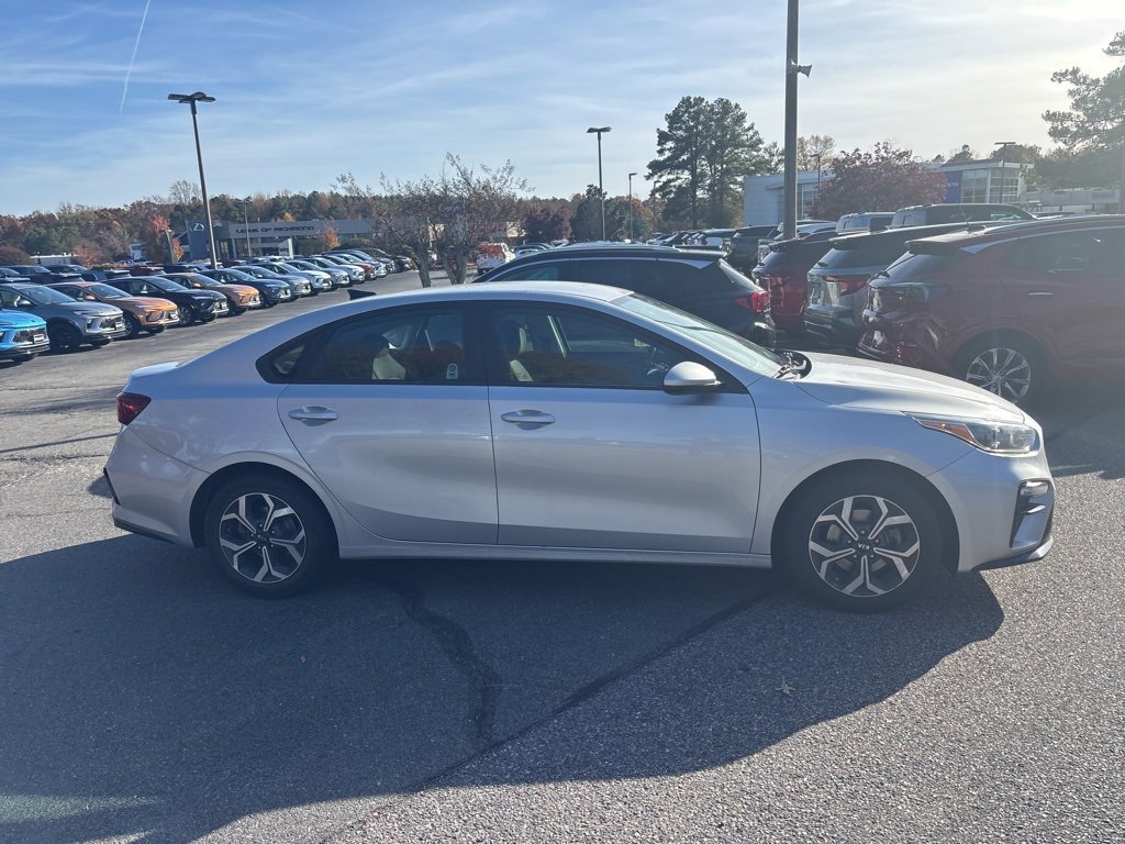 2020 Kia Forte LXS photo 4