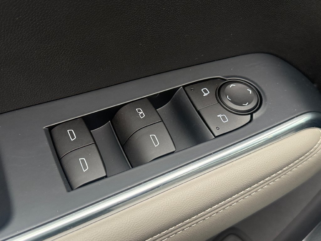 2026 GMC Acadia Elevation - Photo 28