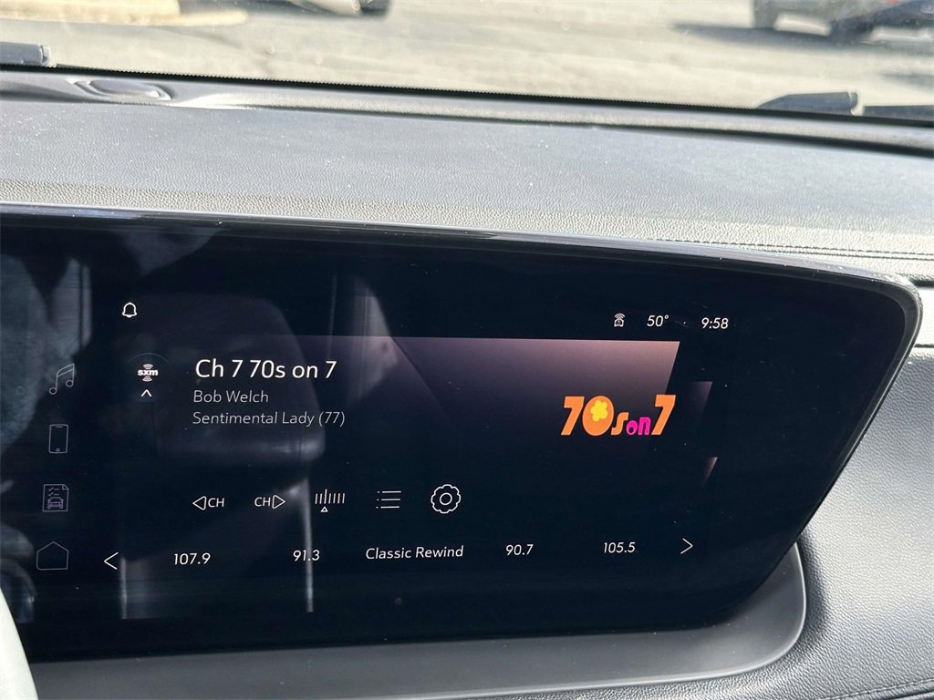 2024 Buick Encore GX Sport Touring photo 3