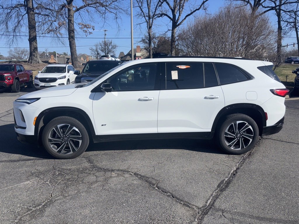 2025 Buick Enclave Sport Touring's photo