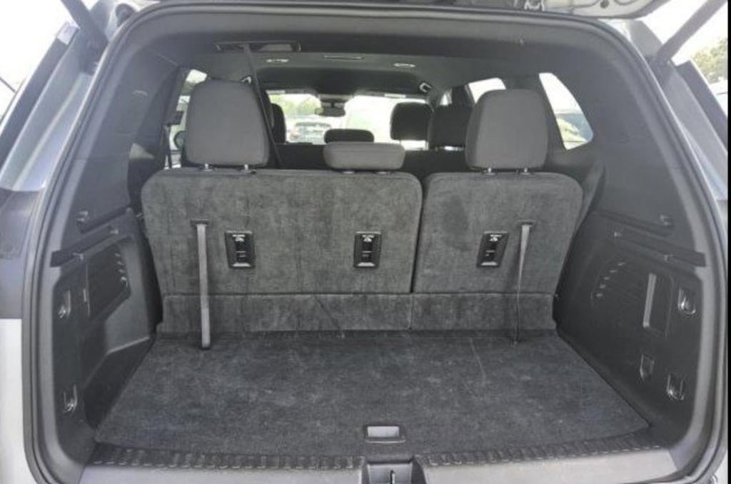 Used 2025 GMC Acadia Elevation SUV